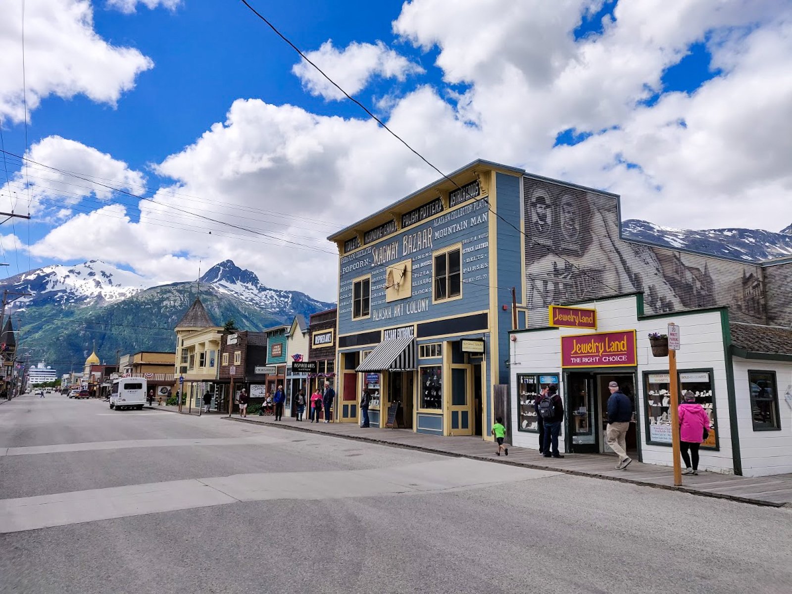 Whitehorse to Skagway Full-Day Adventure