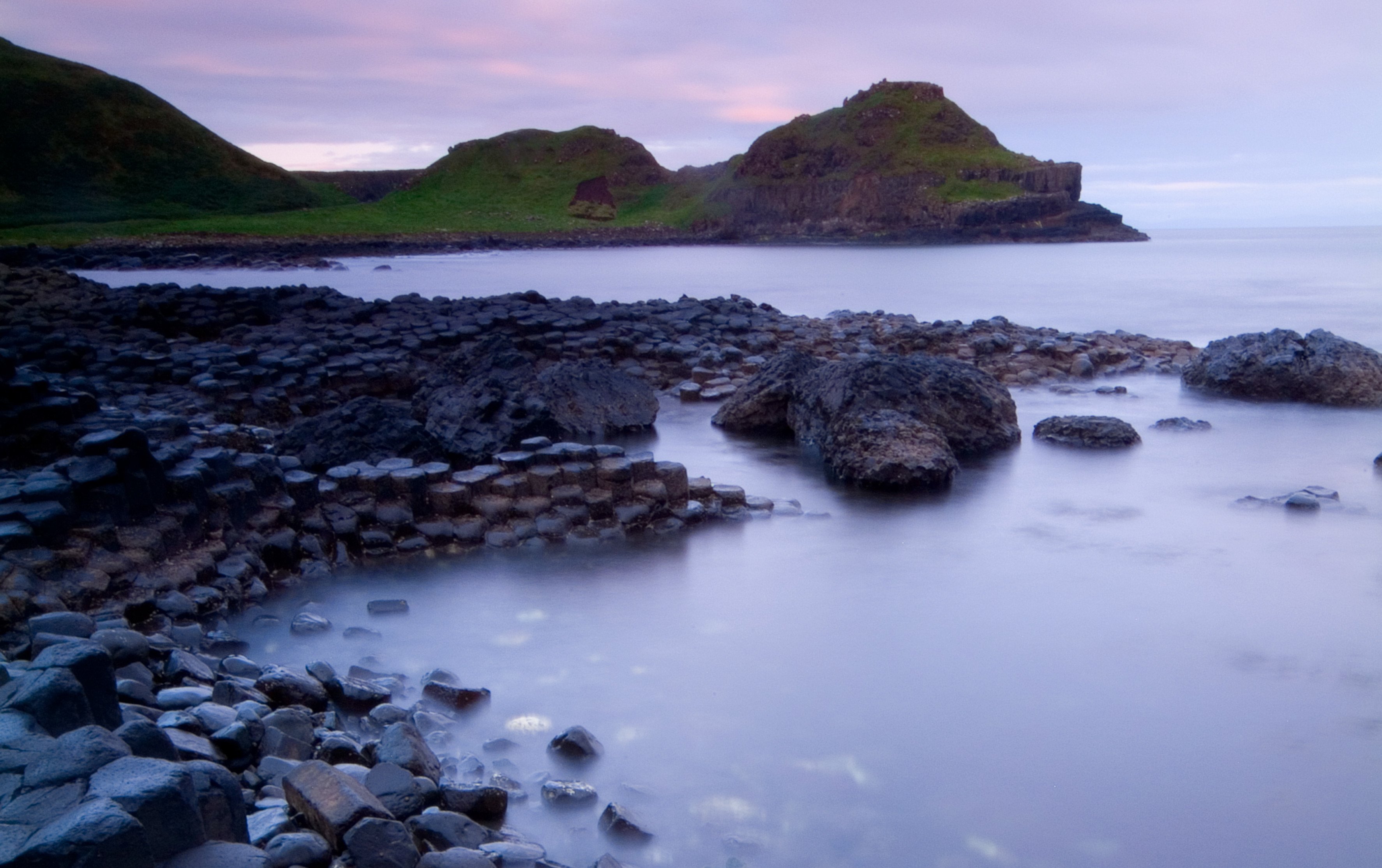 From Dublin: Giant's Causeway Tour and Whiskey Tasting