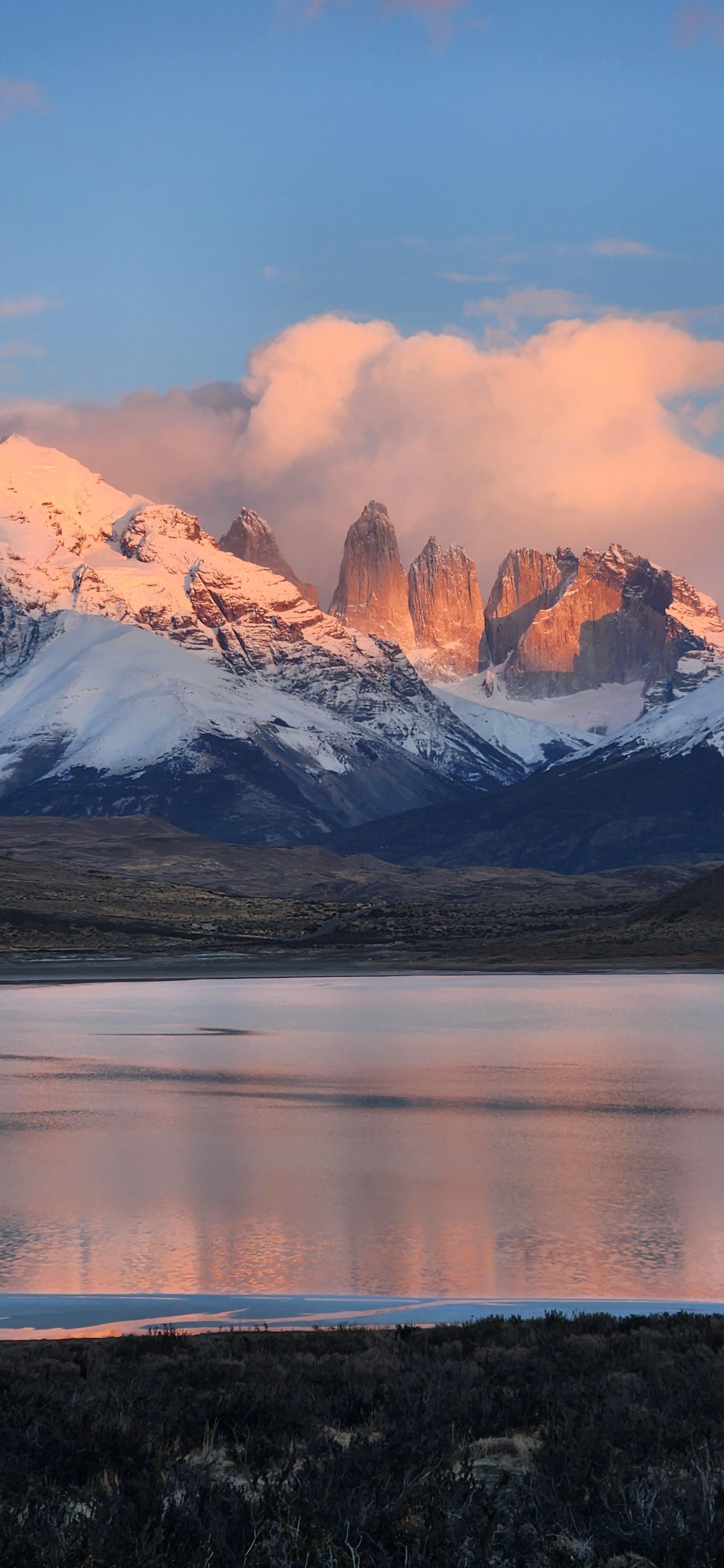 Torres del Paine Boat & Landmark Discovery Tour