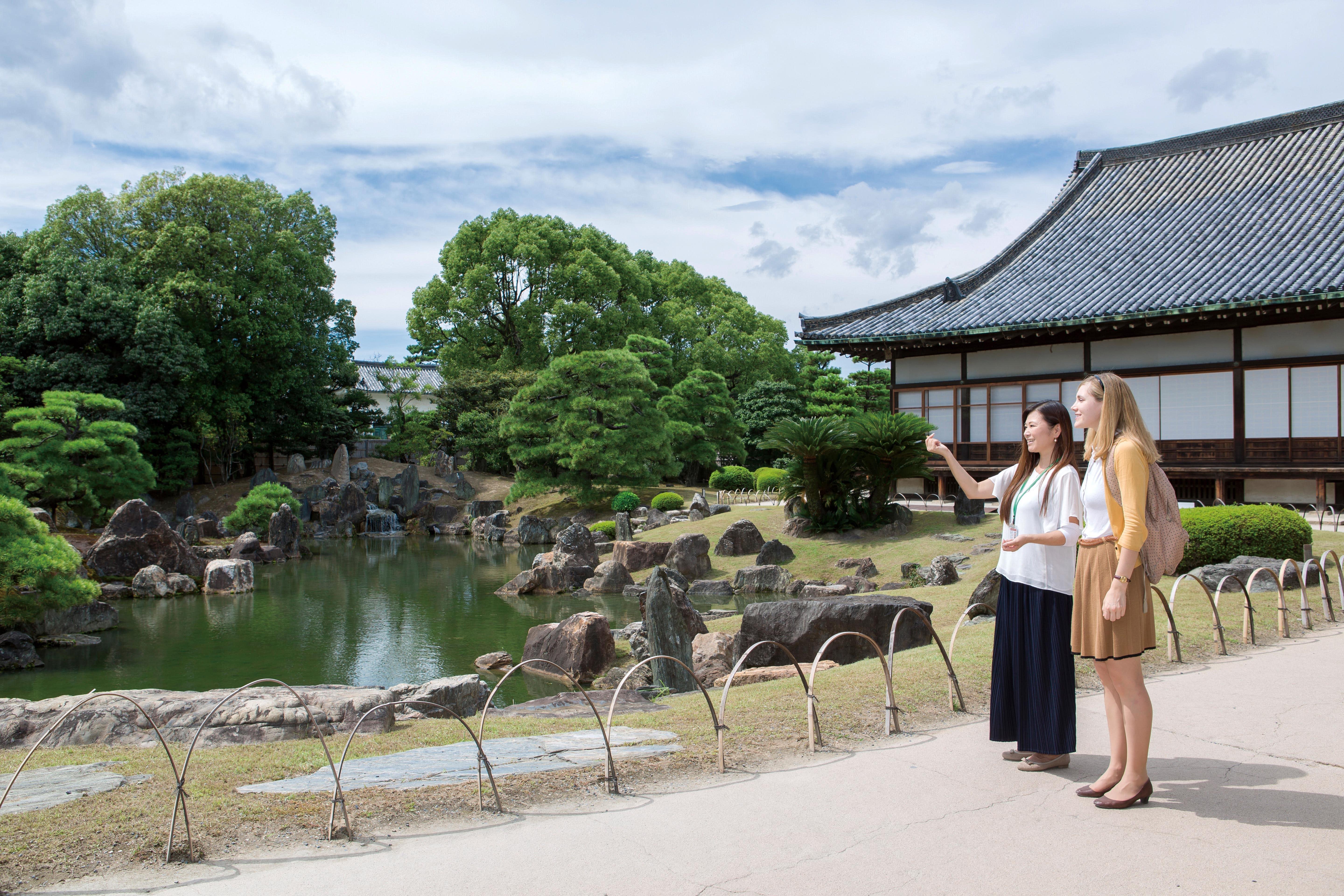 Kyoto Nijo Castle & Ninomaru Palace Guided Tour