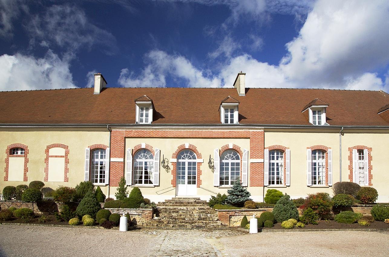 Champagne cellar tour at Vollereaux in Epernay — image 2