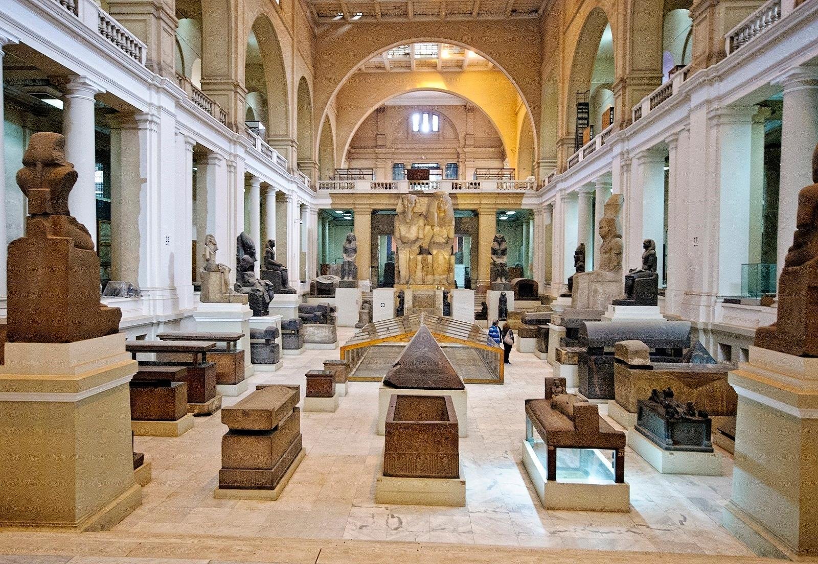 Cairo in a Day: Pyramids, Museum & Bazaar by Flight from Sharm