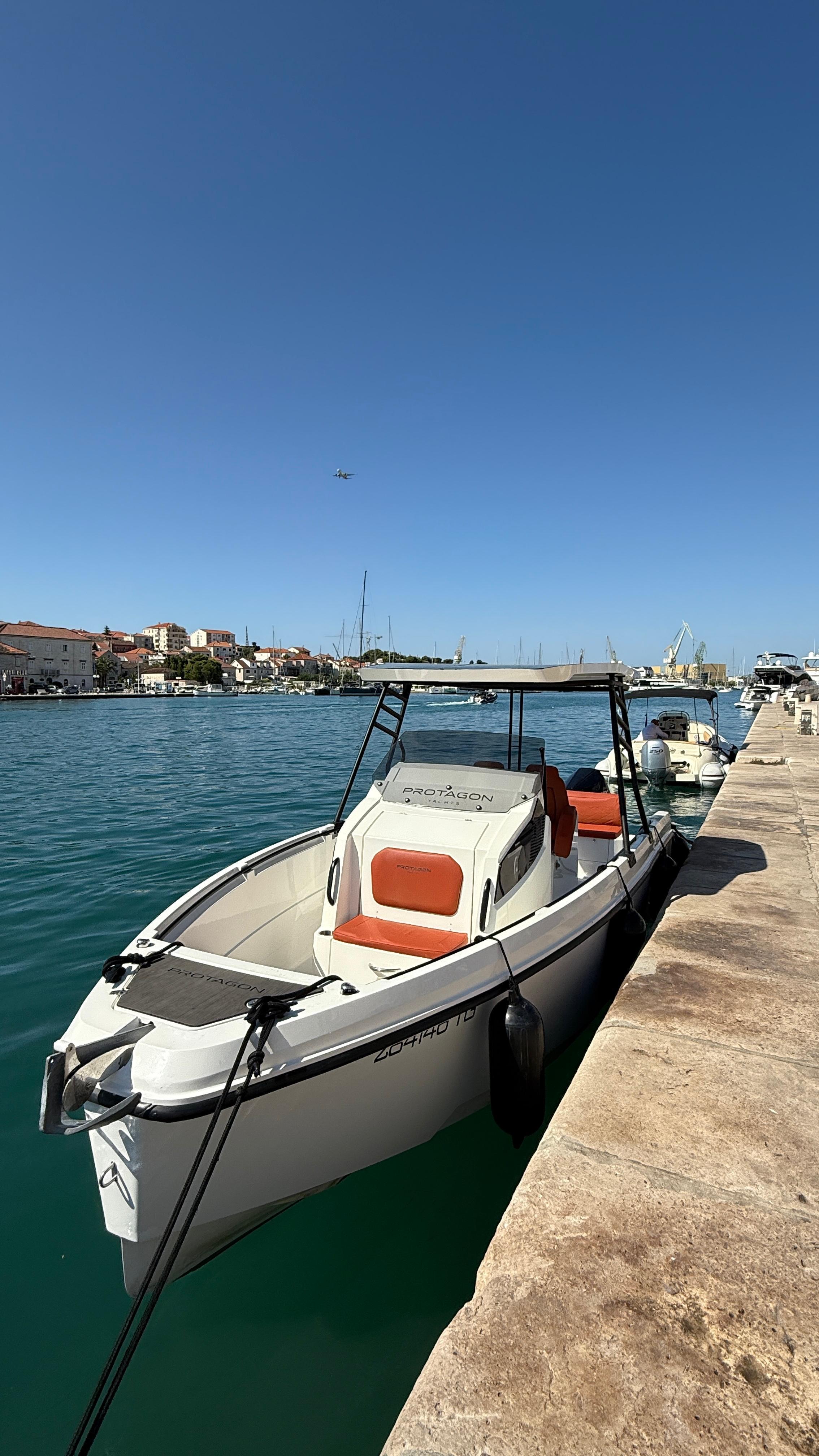 Split: Private Blue Cave & Adriatic Islands Boat Expedition