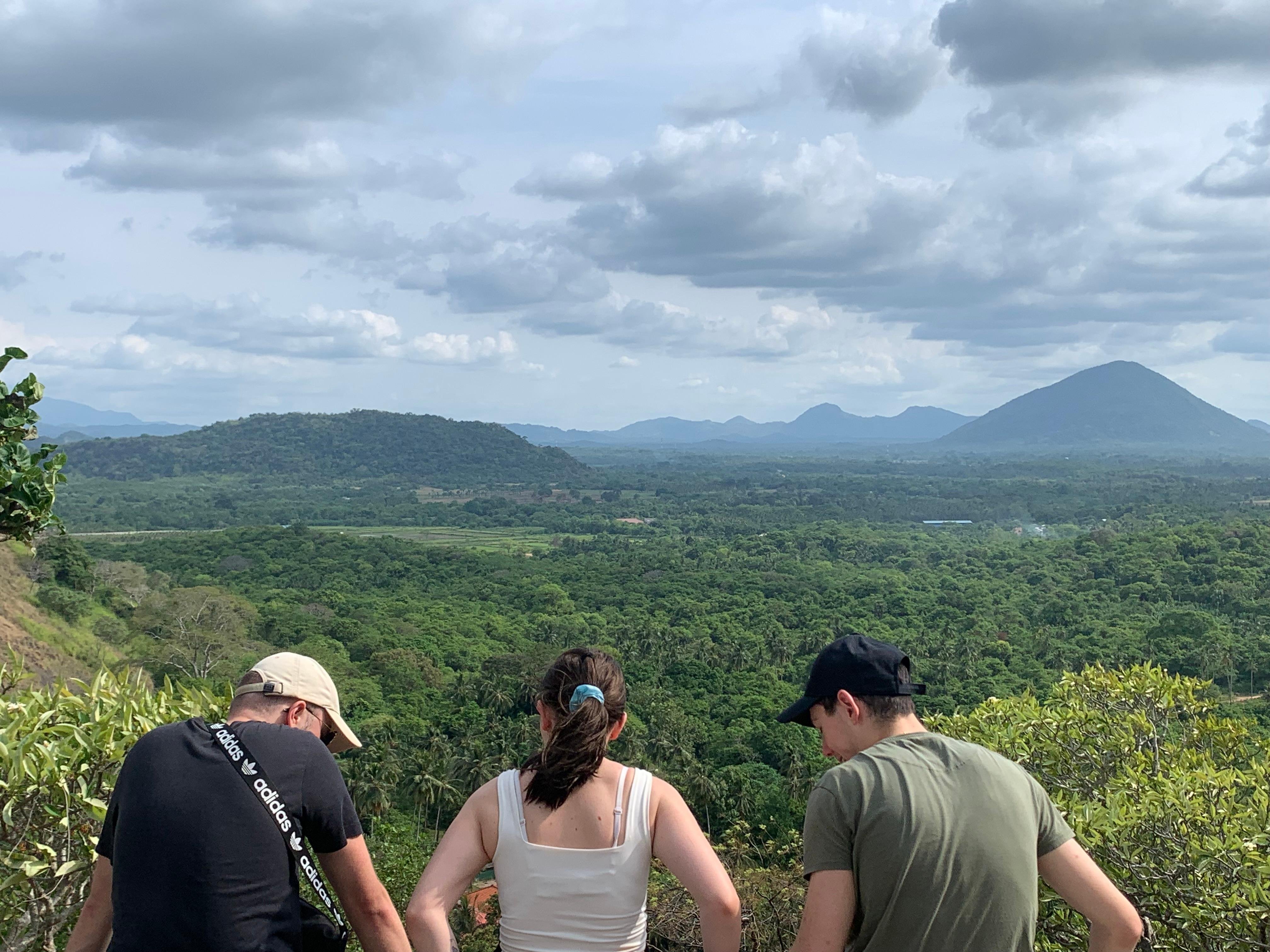 3-Day Sri Lanka Highlights: Sigiriya, Kandy & Ella Train Journey