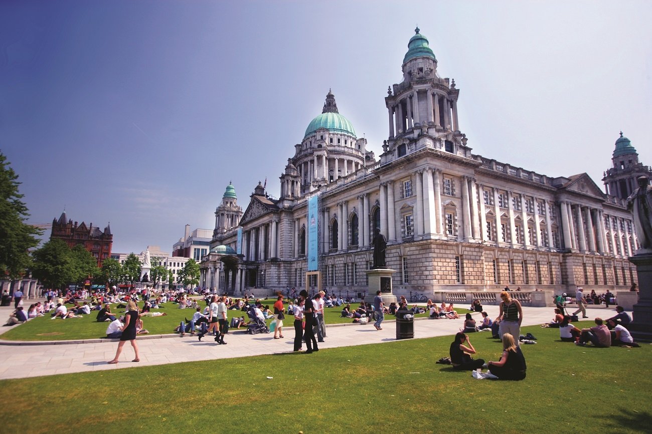 From Dublin: Giant's Causeway and Belfast Tour in Spanish