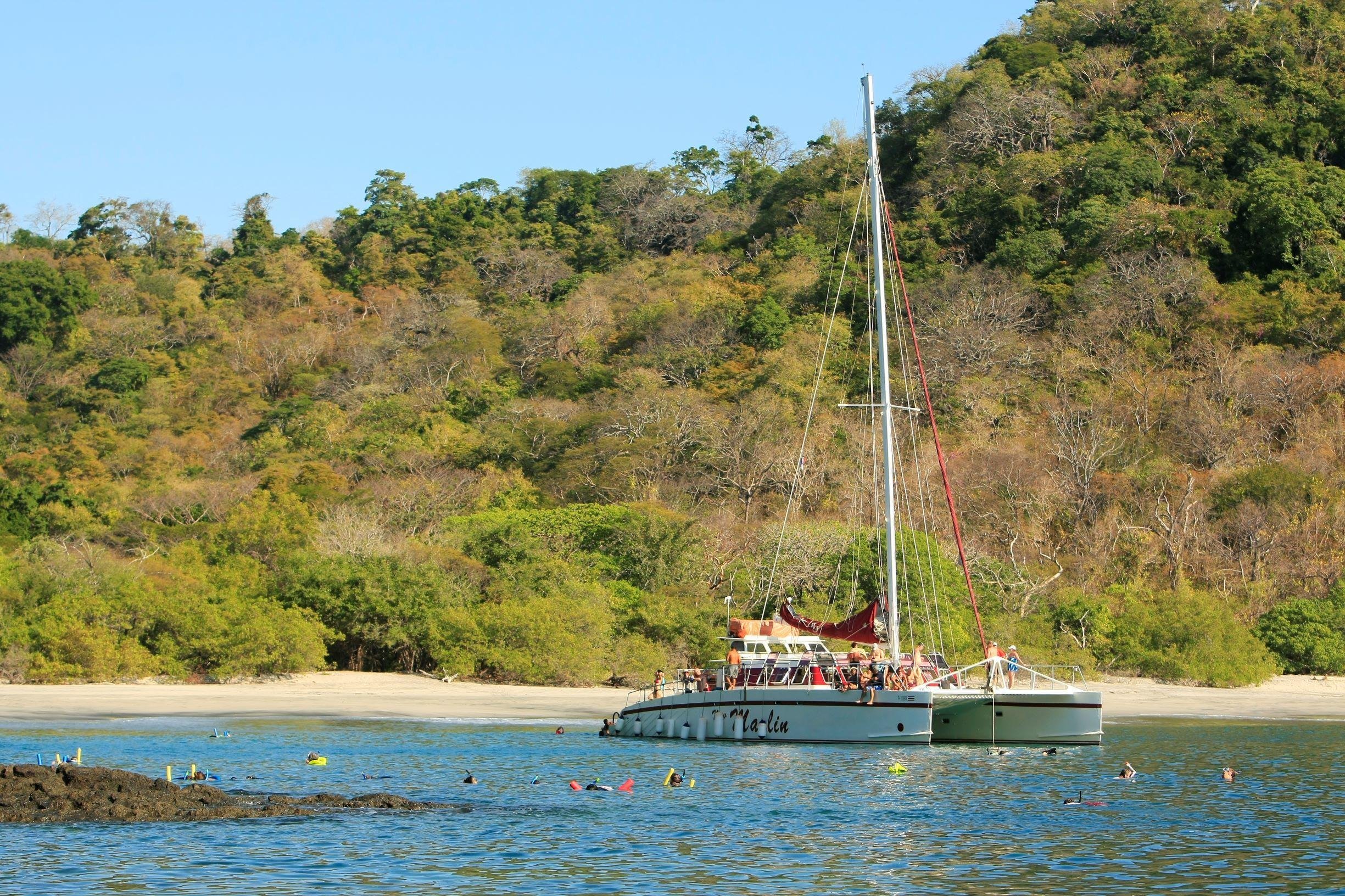 Playas del Coco: Sunset Catamaran Sailing & Snorkeling
