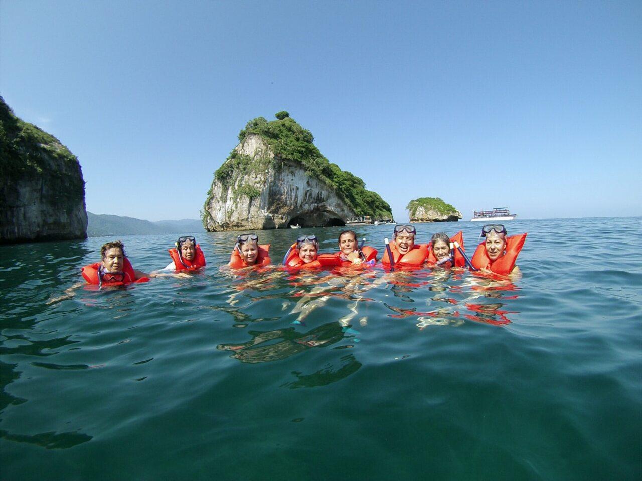 Los Arcos Snorkeling & Beach-Hopping Adventure