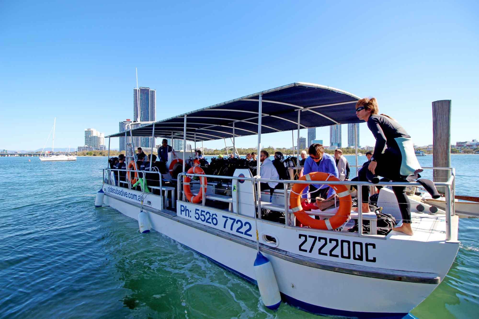 Gold Coast Beginner Scuba Dive at Wave Break Island