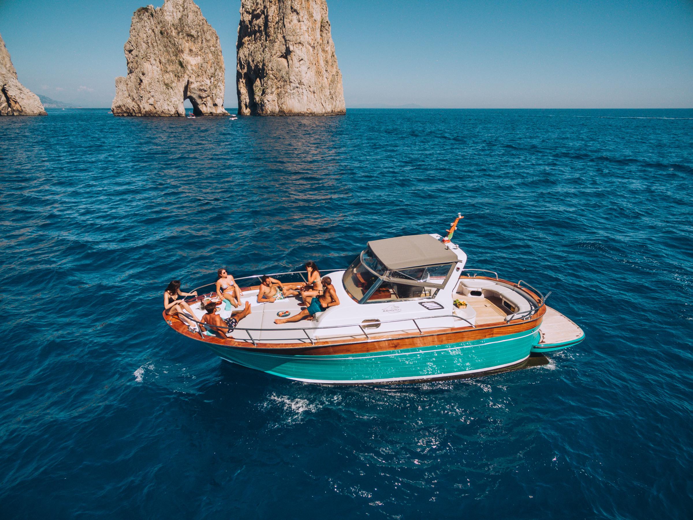 Capri Small-Group Boat Tour from Positano with Lunch & Drinks