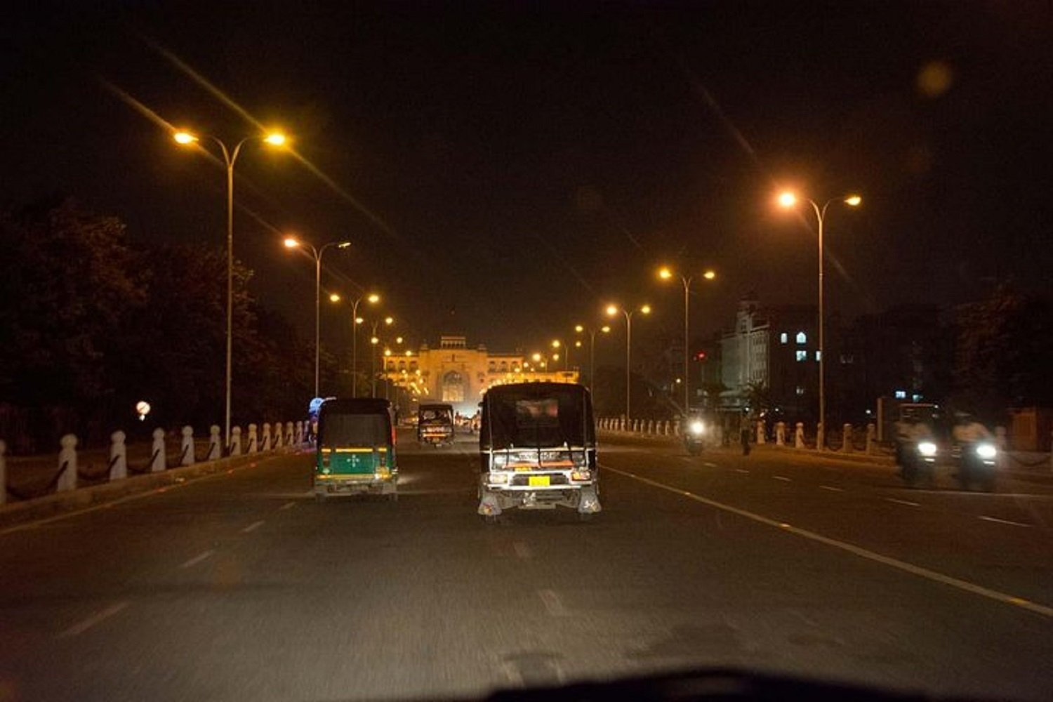 Udaipur Nighttime Walking Exploration