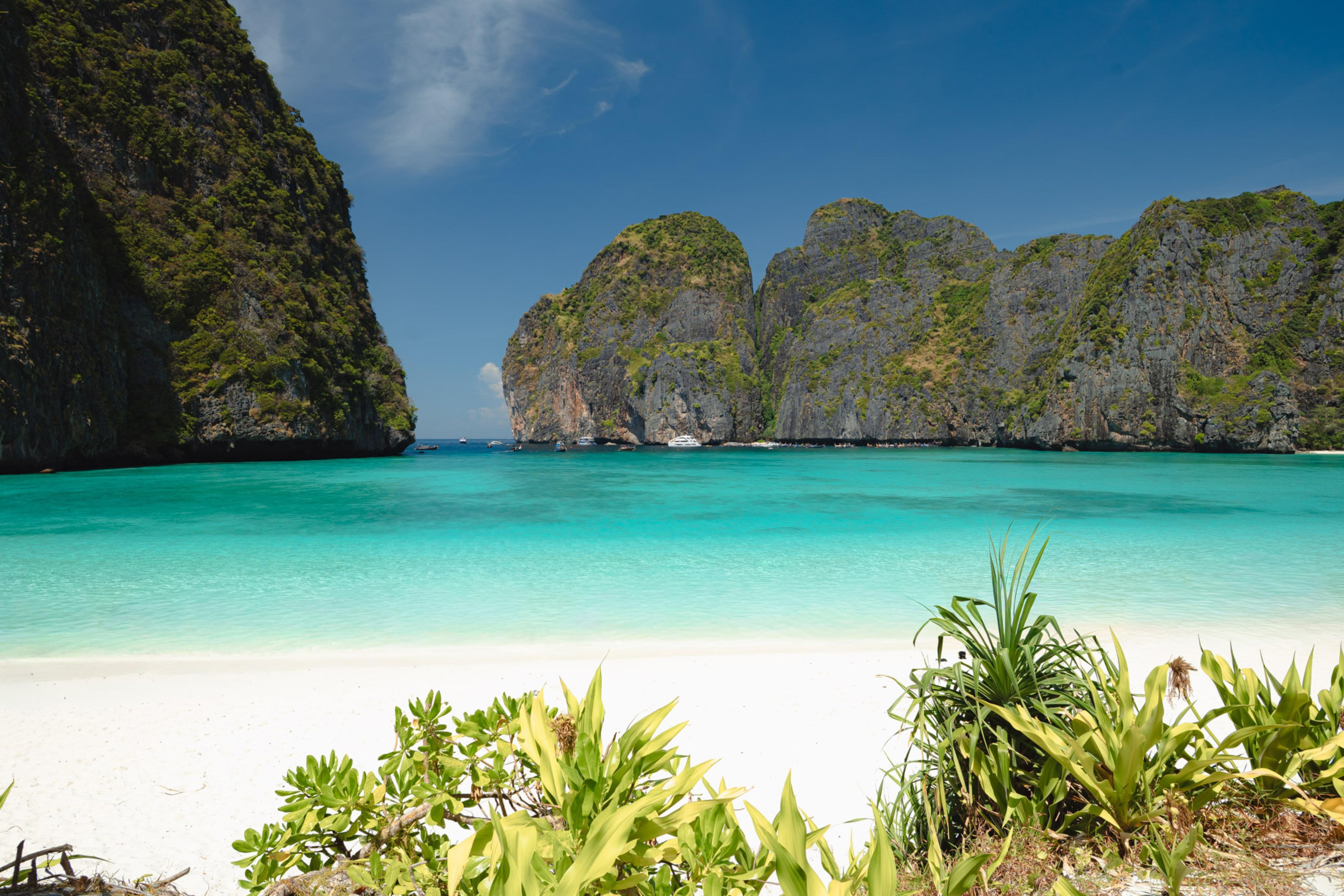 Phuket to Phi Phi & Maiton Island: Luxury Catamaran Day Cruise