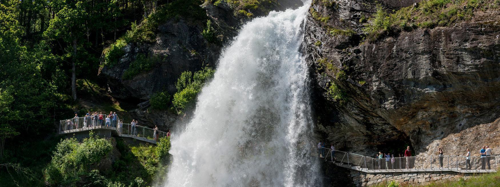 Hardangerfjord Waterfalls & Voss Gondola Day Trip