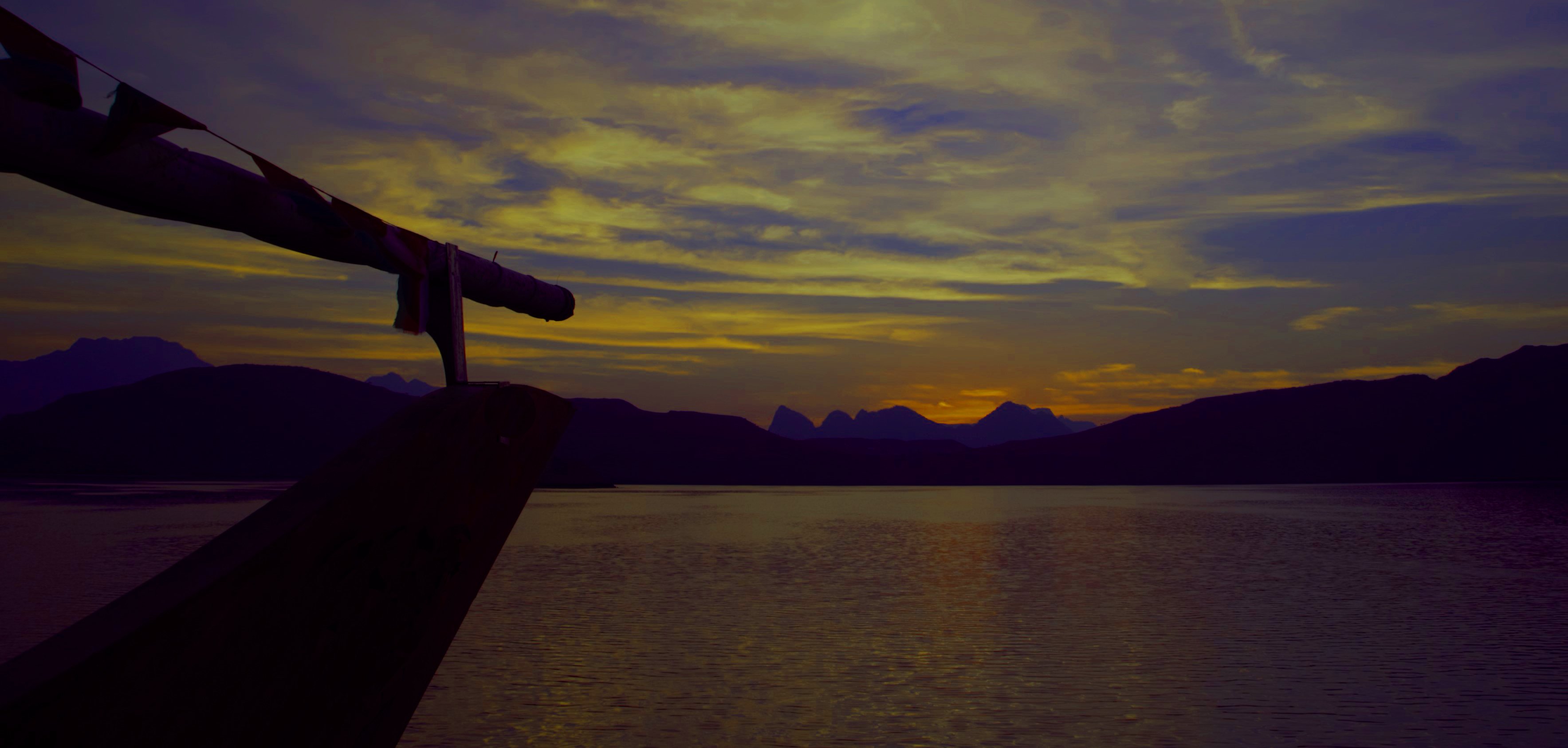 Musandam Overnight Dhow Cruise: Fjords, Dolphins & Open-Air Camping