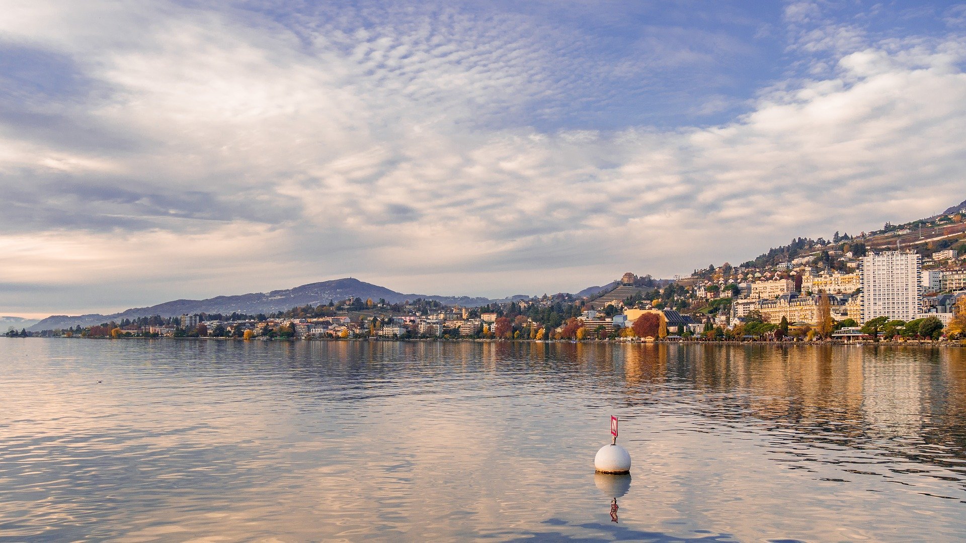 60-Minute Local's Walking Tour of Montreux