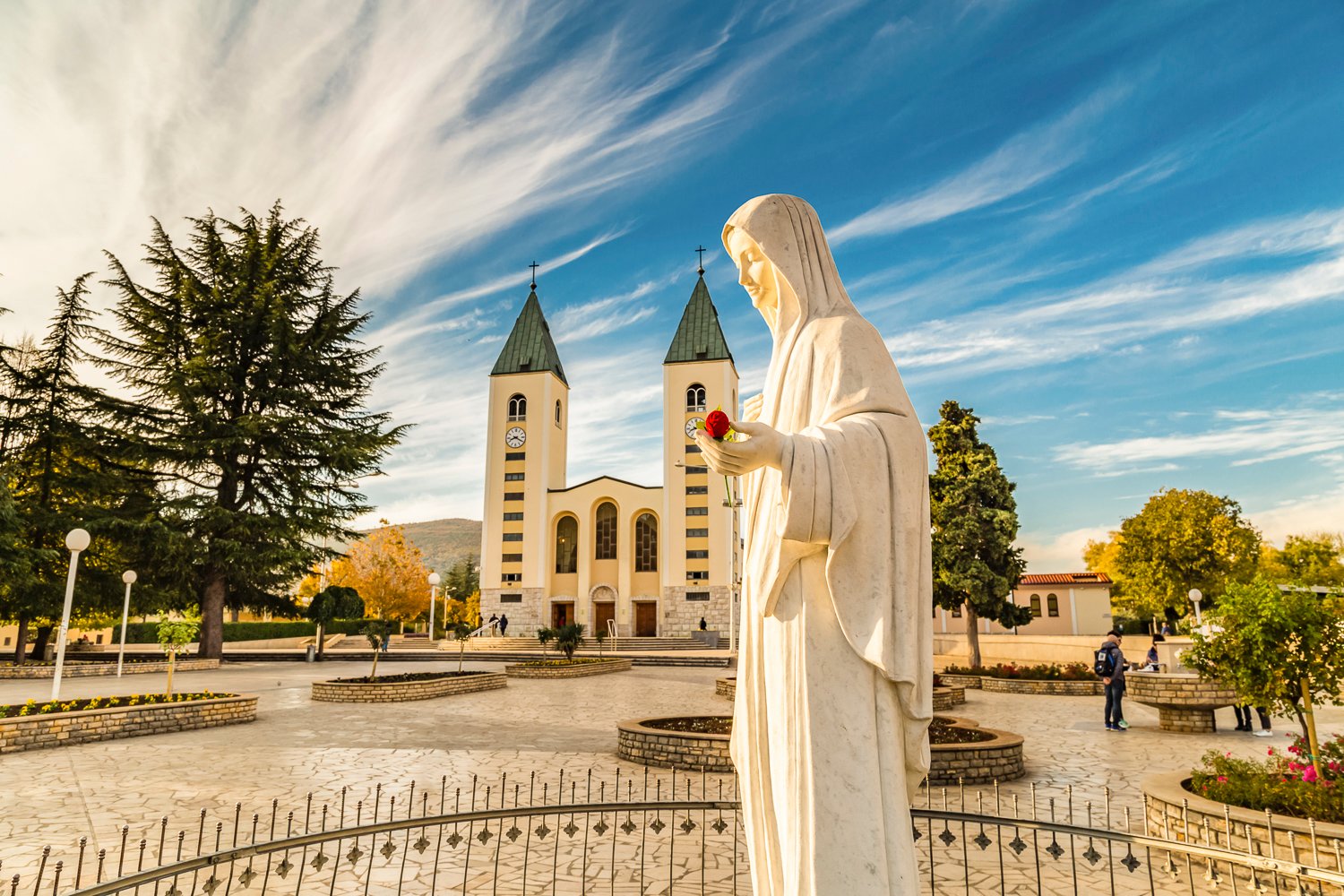 Dubrovnik to Mostar, Medjugorje & Počitelj Full-Day Tour