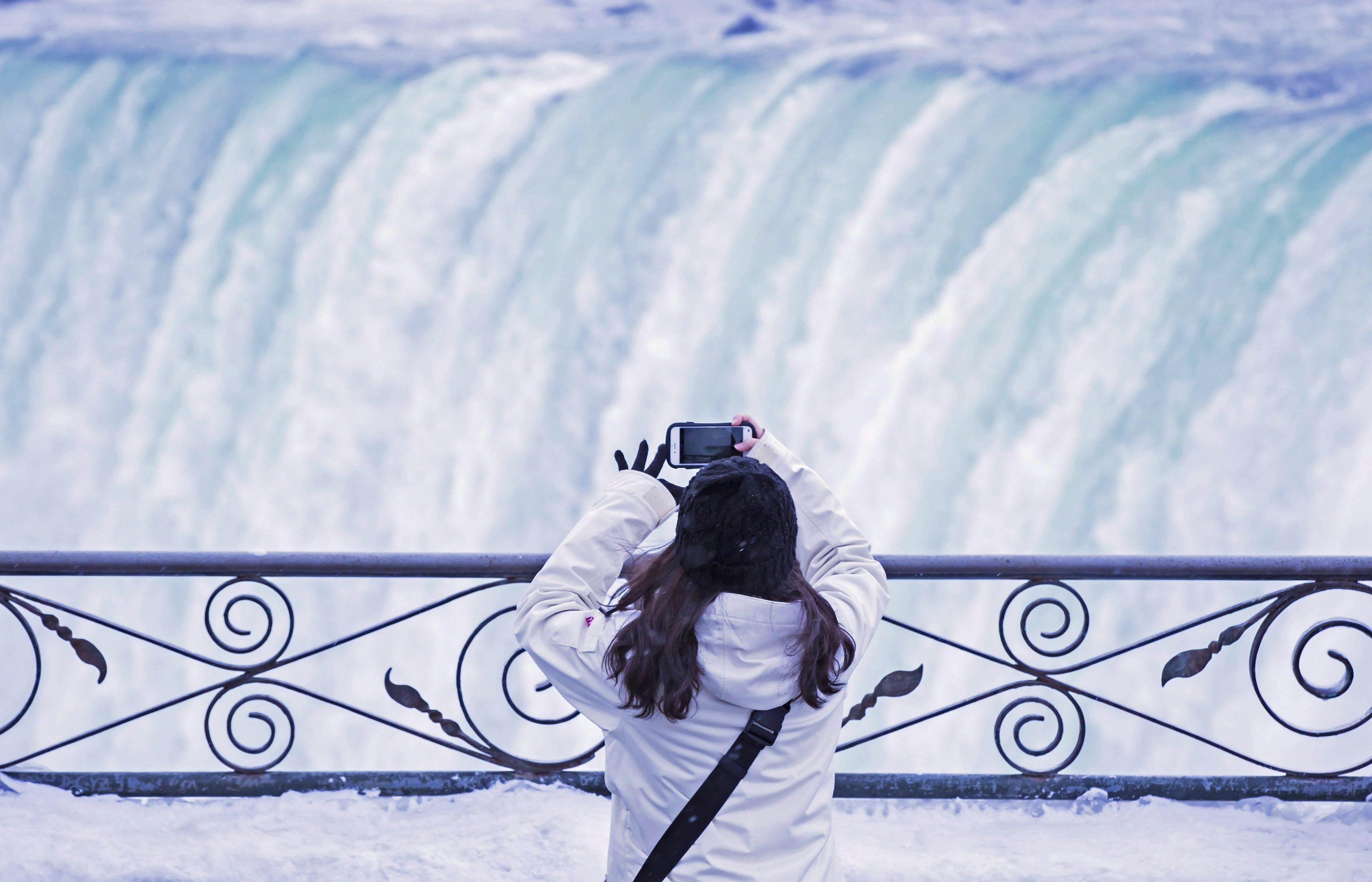 Niagara Falls Day Trip from Toronto with Boat Cruise