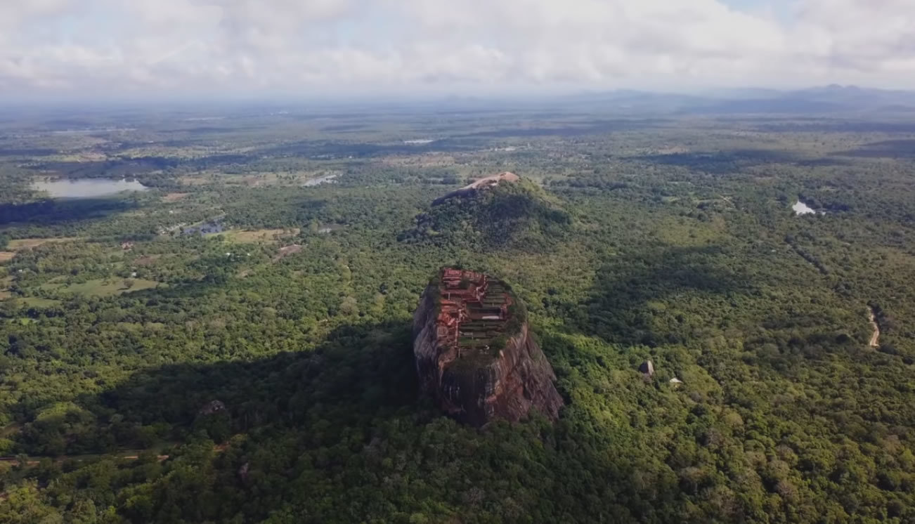 Sigiriya Rock Fortress: Private Guided Walking Tour