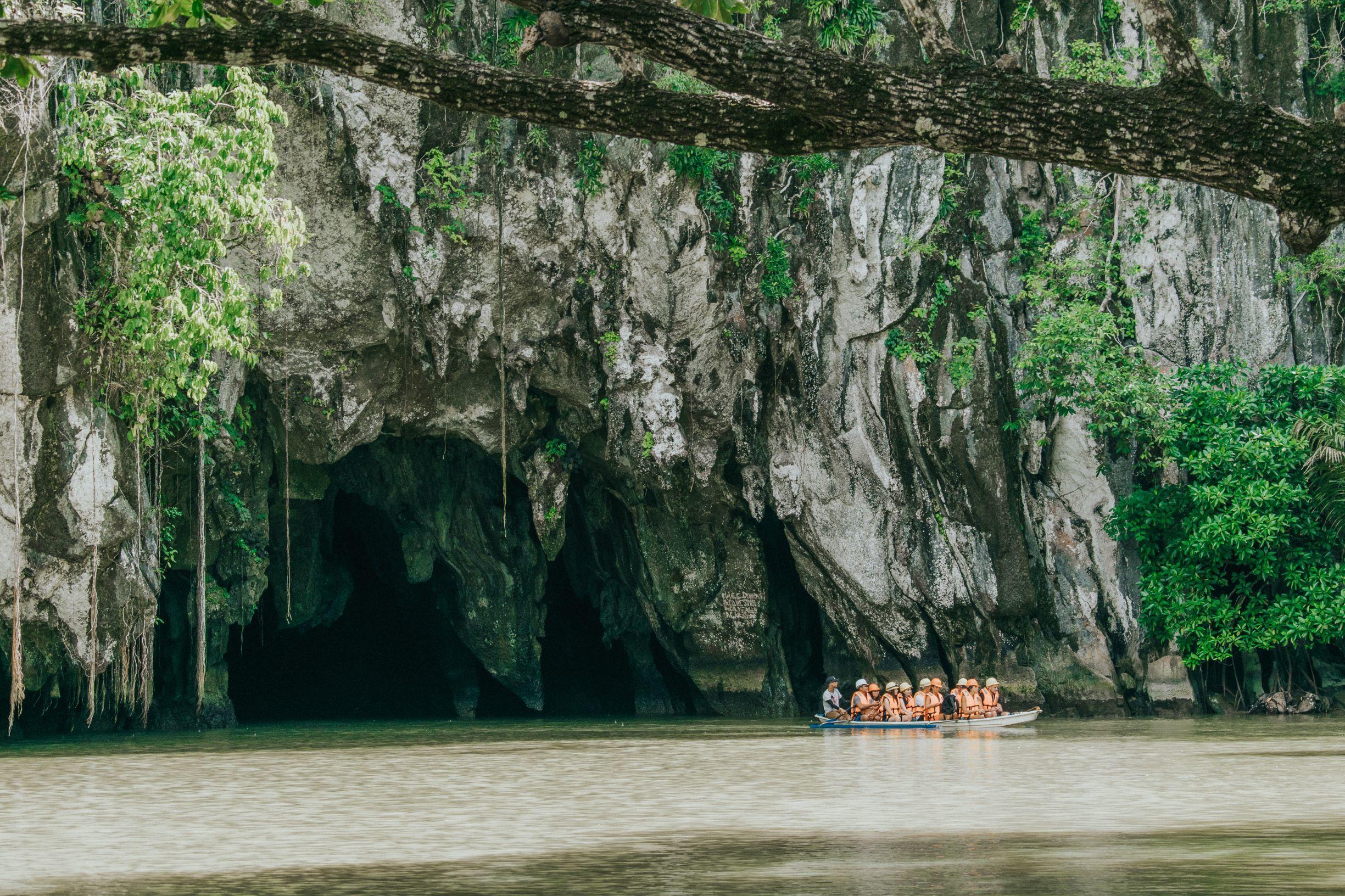 Puerto Princesa: Underground River, Zipline & Mangrove Paddleboat Tour