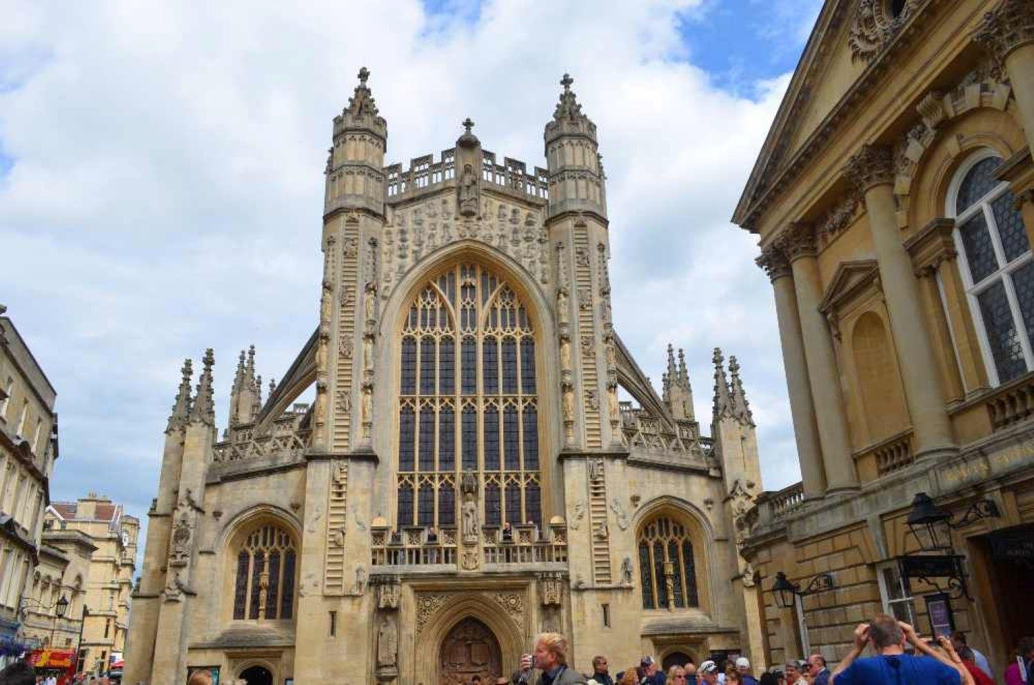 Private Walking Tour of Bath with a Student Guide
