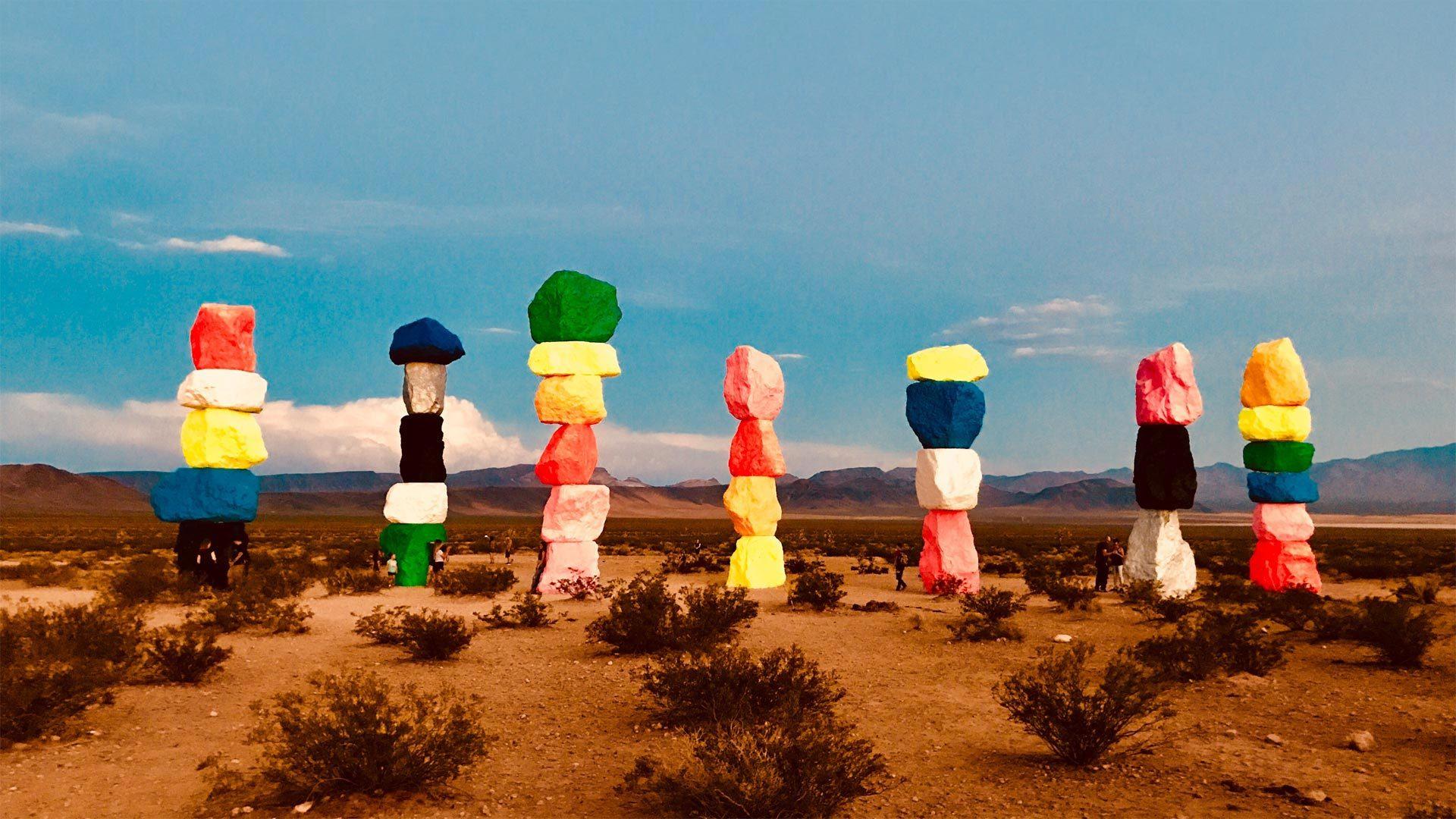 Las Vegas: Mojave Desert, Red Rock Canyon & 7 Magic Mountains Day Tour