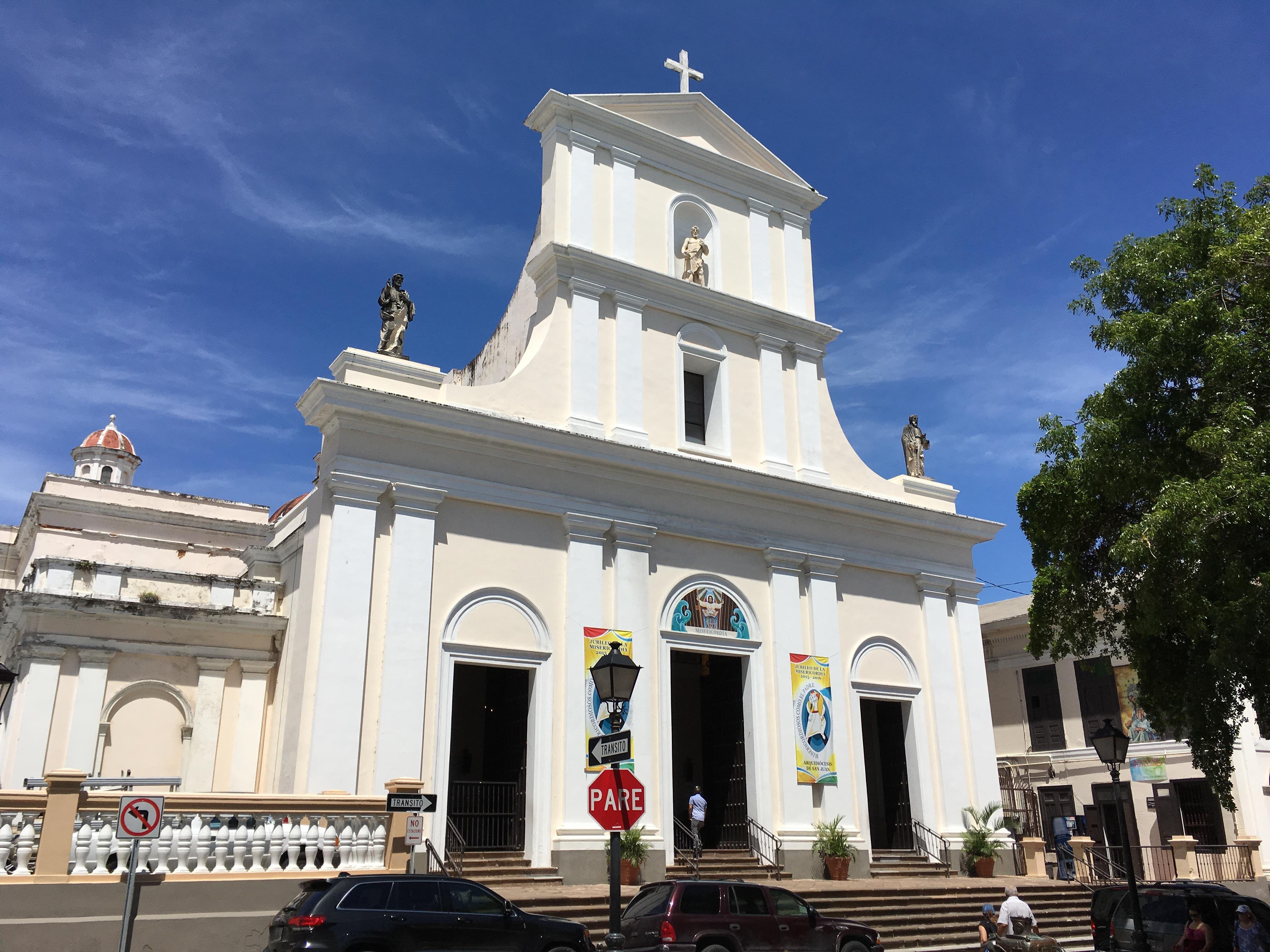 Old San Juan Historic Walk & El Morro Fort Entry