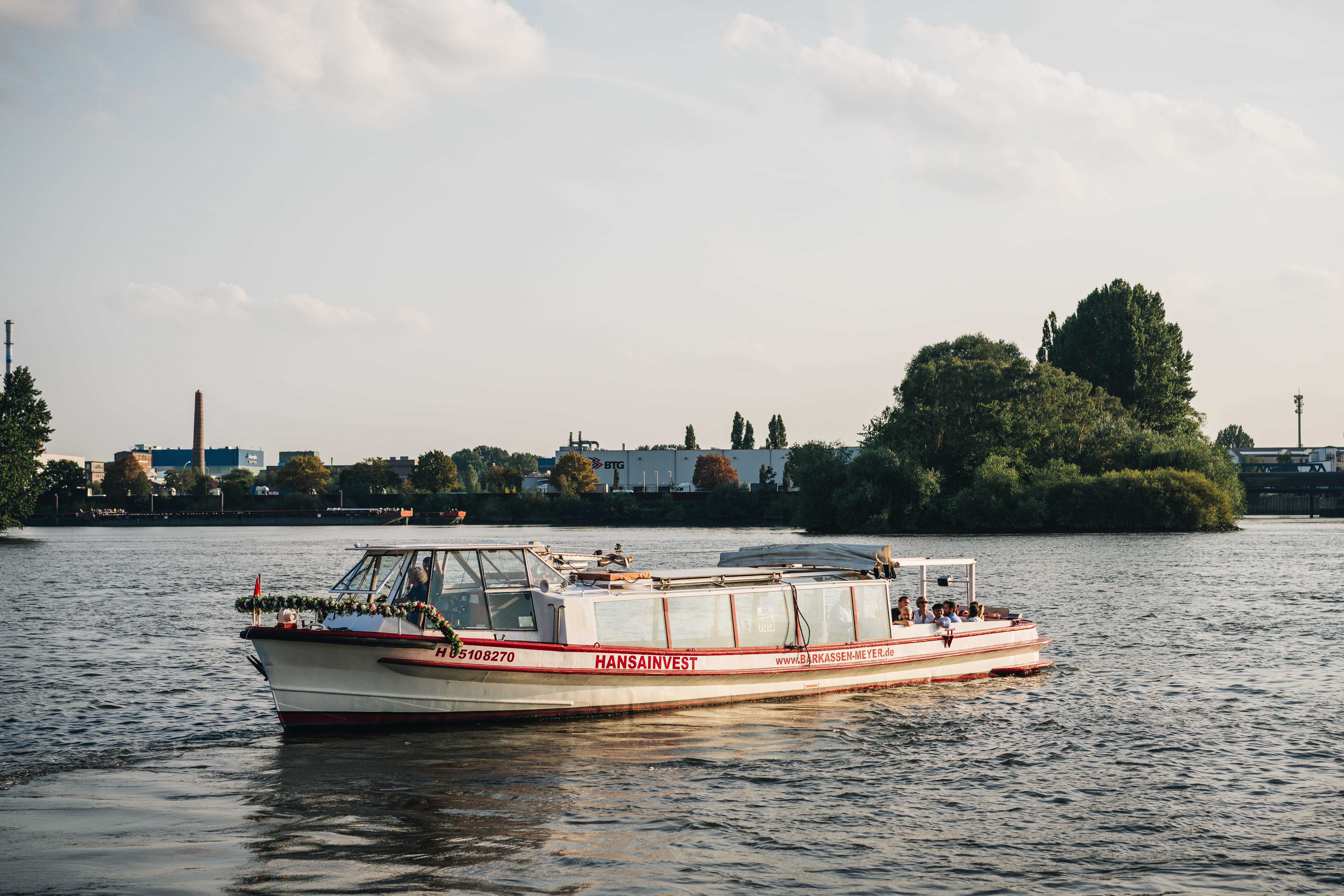 Hamburg: 1-Hour Harbor Cruise