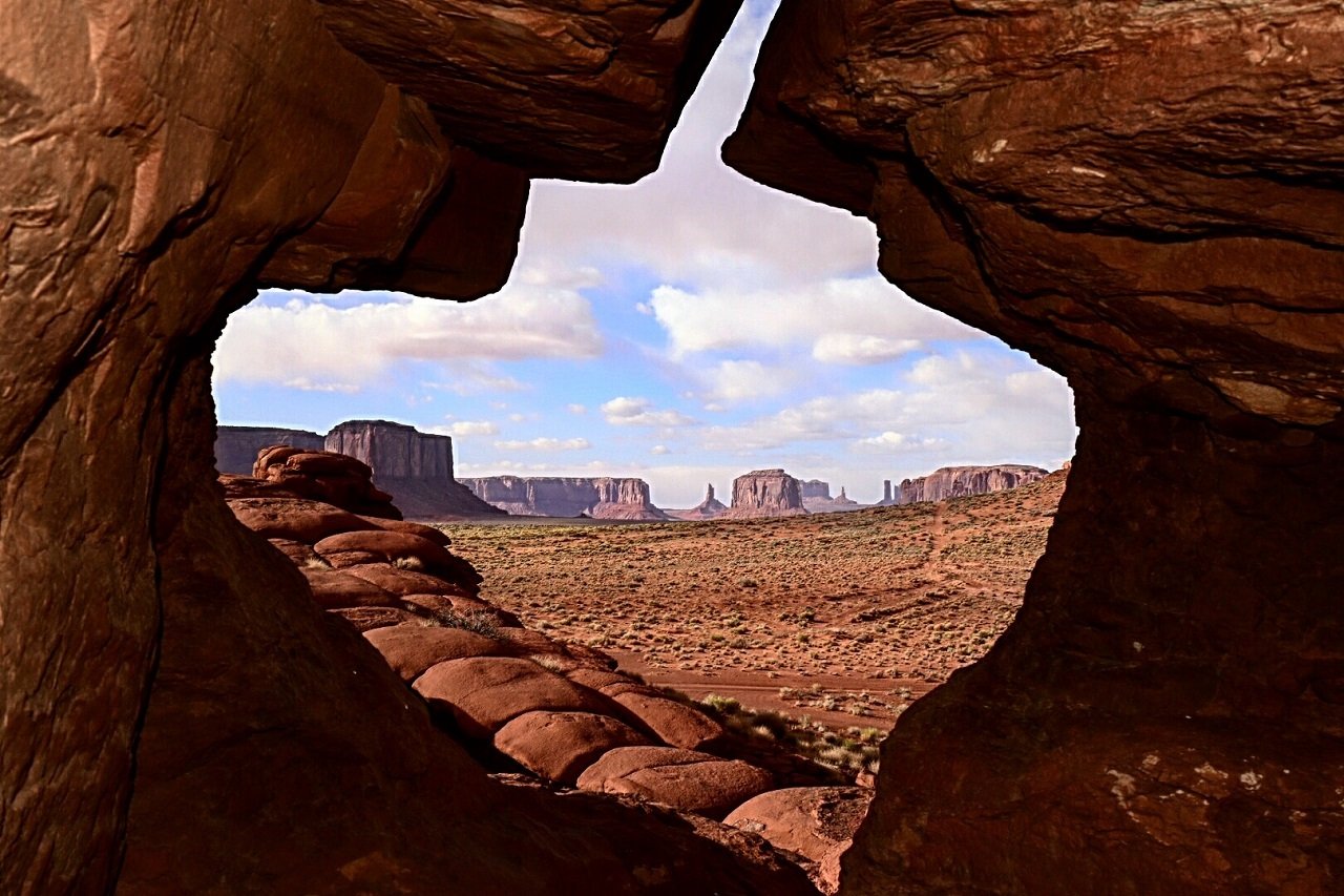 Monument Valley: 2.5-Hour Scenic Backcountry Expedition