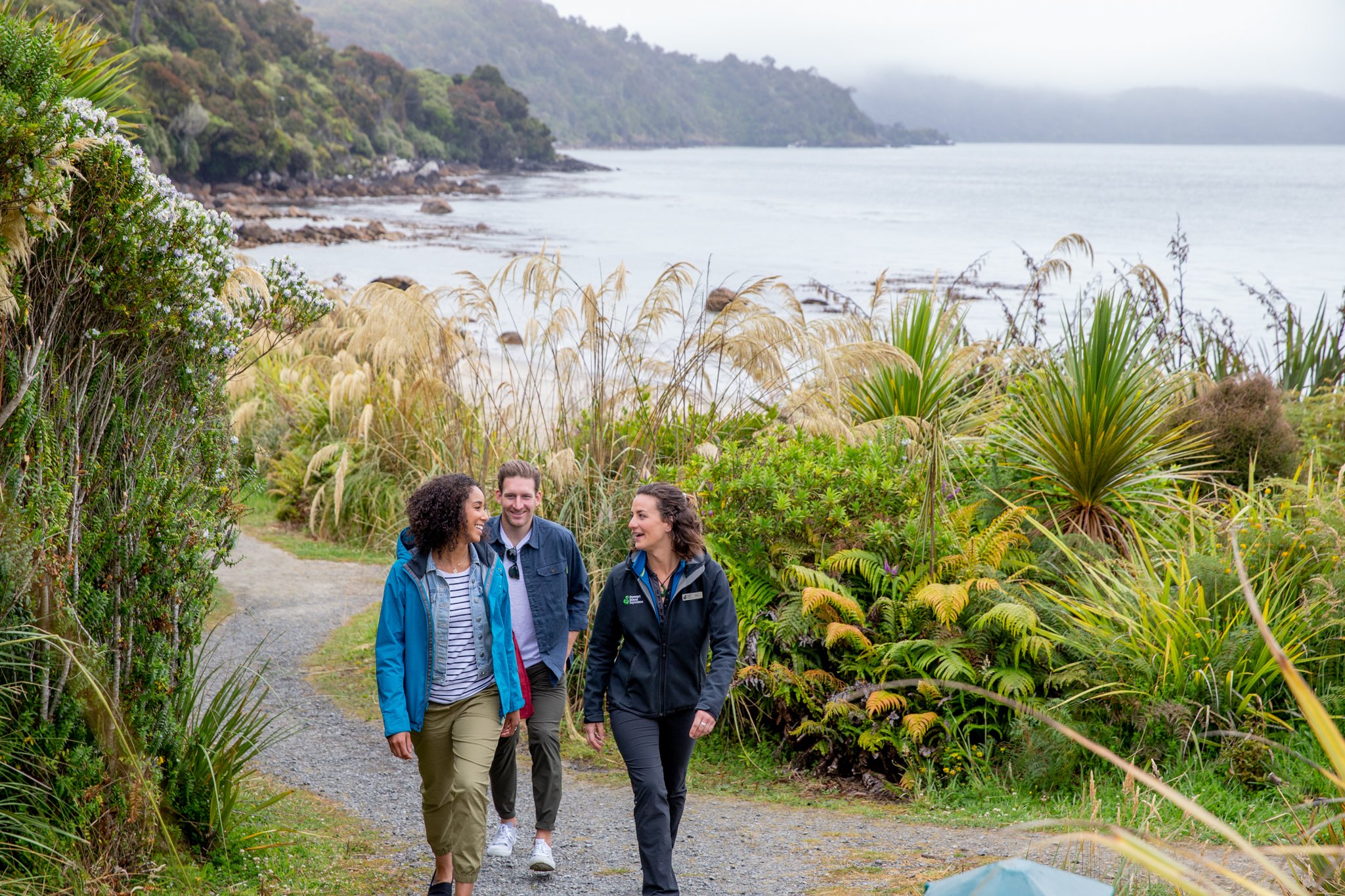 Stewart Island: Rakiura Village and Bays Tour