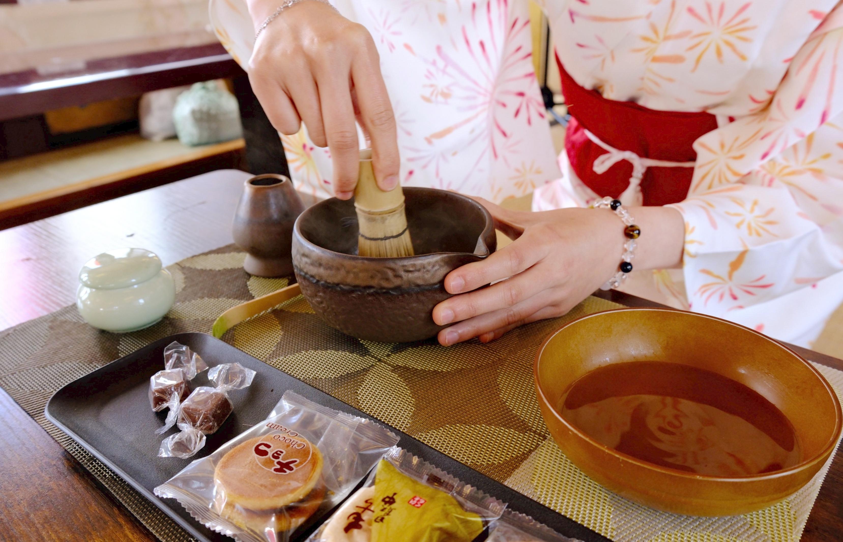 Tokyo Bay Yakatabune Cruise: Tea Ceremony or Sukiyaki Dinner on the Odaiba Route