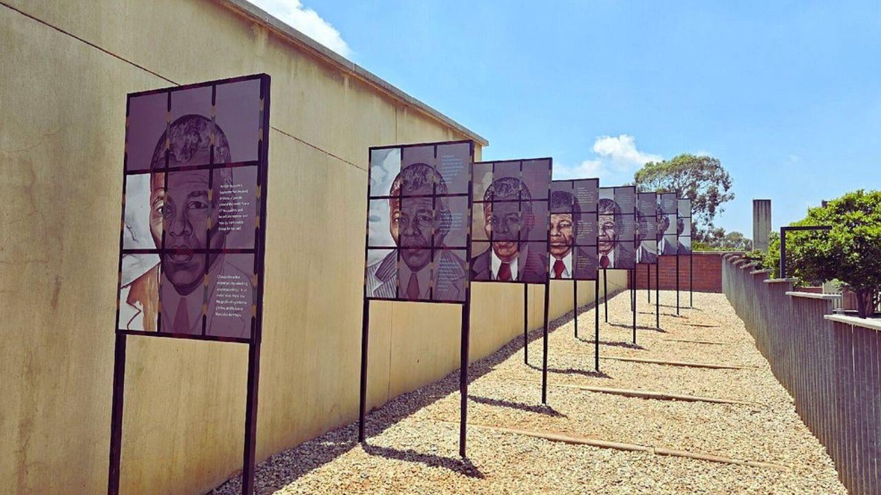 Johannesburg Apartheid Museum & Soweto Day Tour