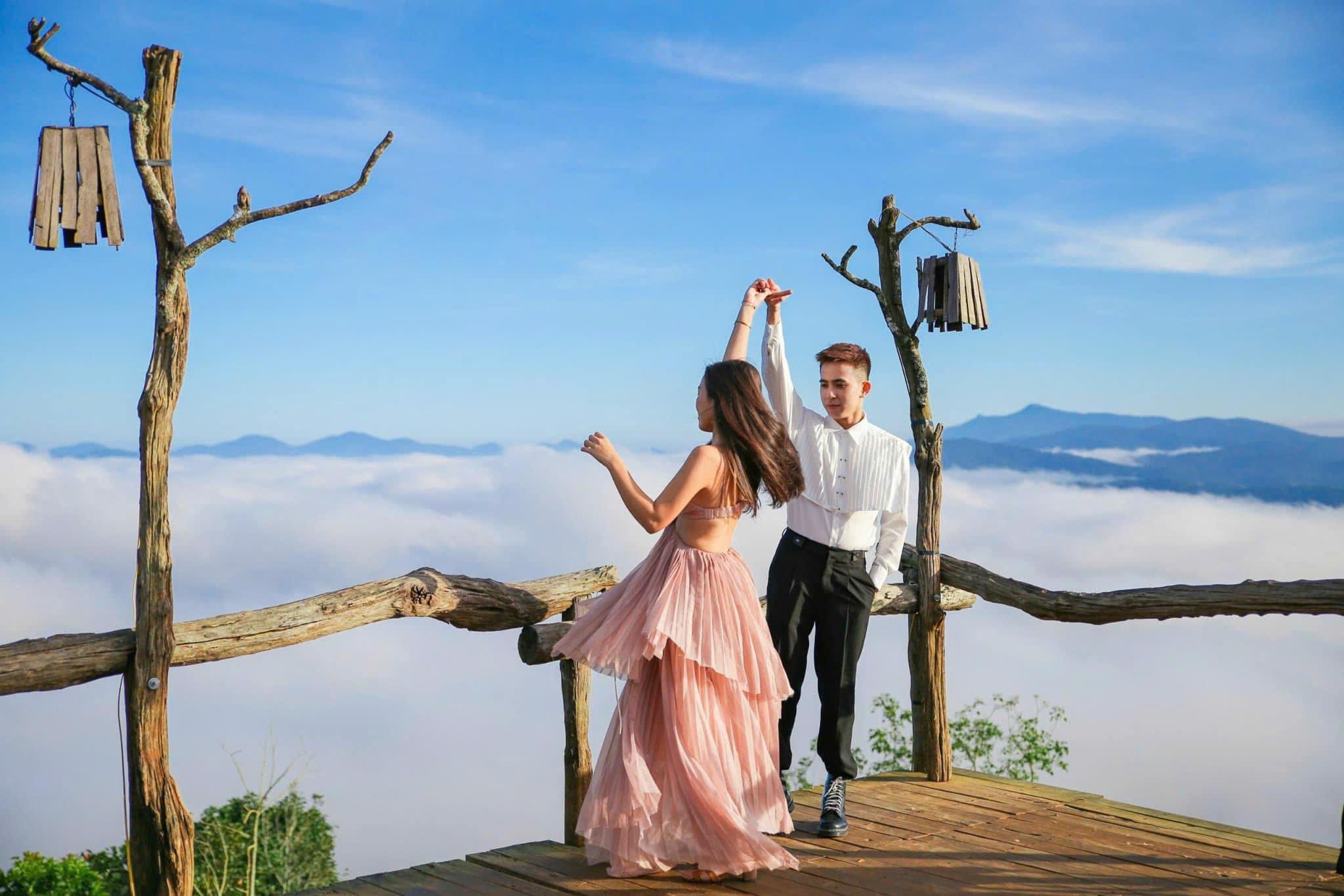 Da Lat Sunrise & Strawberry Farm Adventure