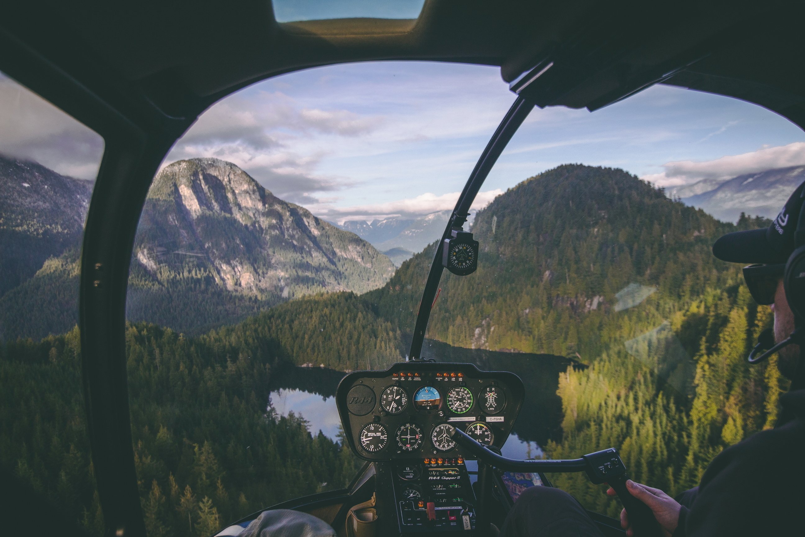 Vancouver helicopter tour — Coast Mountains aerial view — image 1