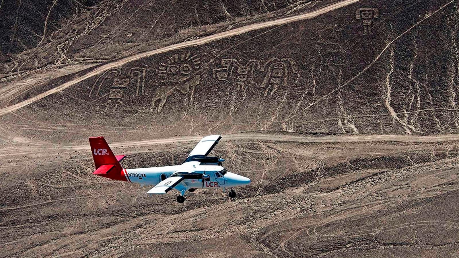 Nazca Lines Aerial Tour & Huacachina Oasis Adventure