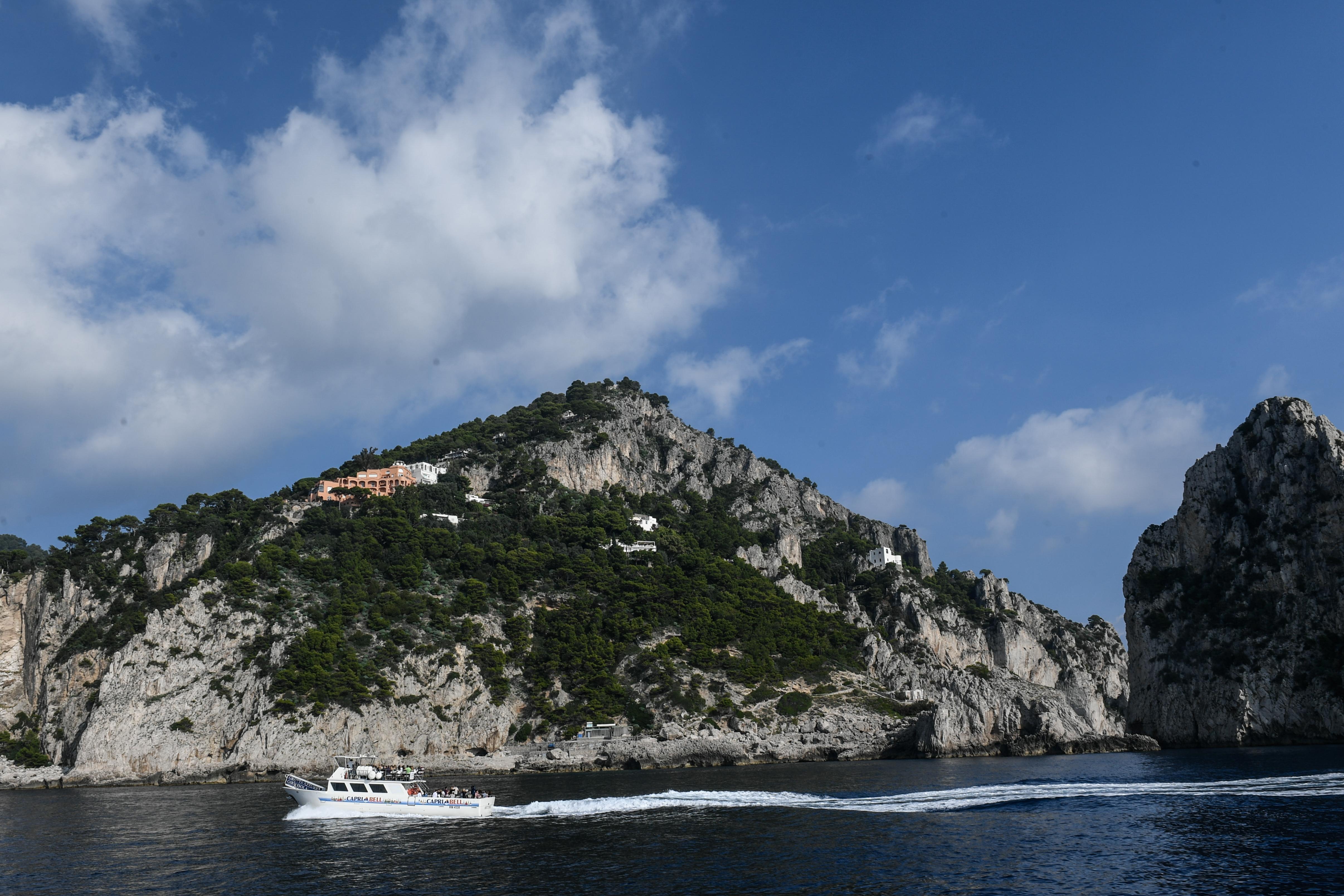 Capri & Anacapri Day Tour from Rome with Island Boat Cruise