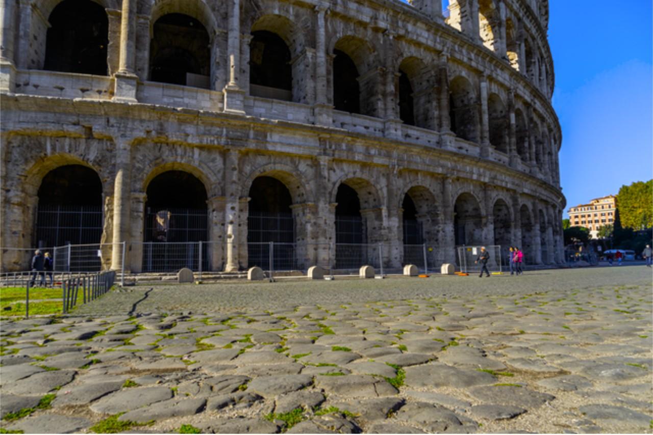 Rome: Colosseum for Kids, a Journey through Gladiators and the Wonders of Rome