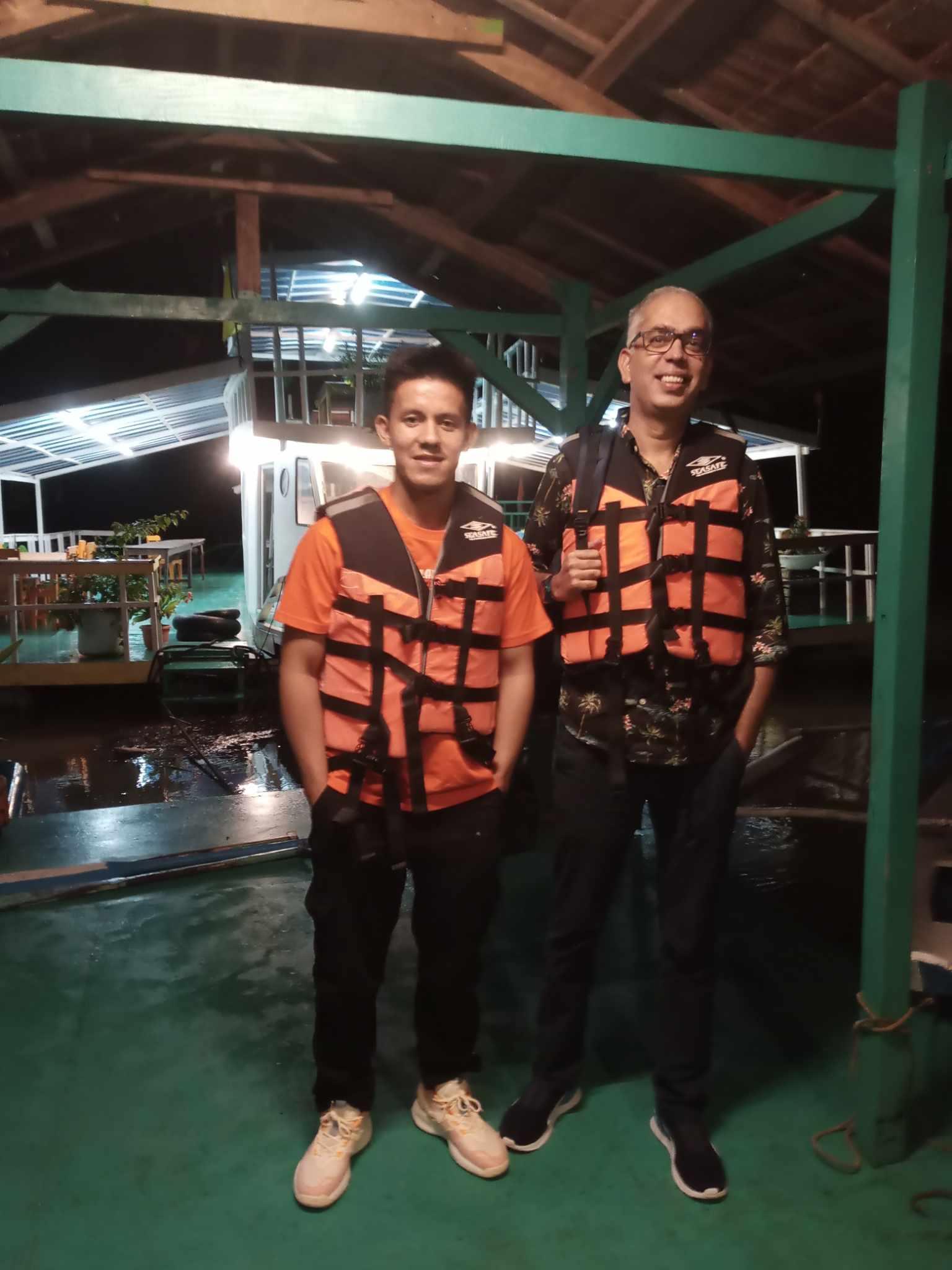 Puerto Princesa Firefly & Bioluminescent Plankton Cruise with Dinner