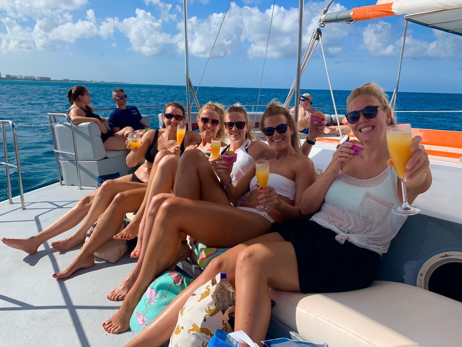 Morning Catamaran Snorkel Cruise with Breakfast & Open Bar