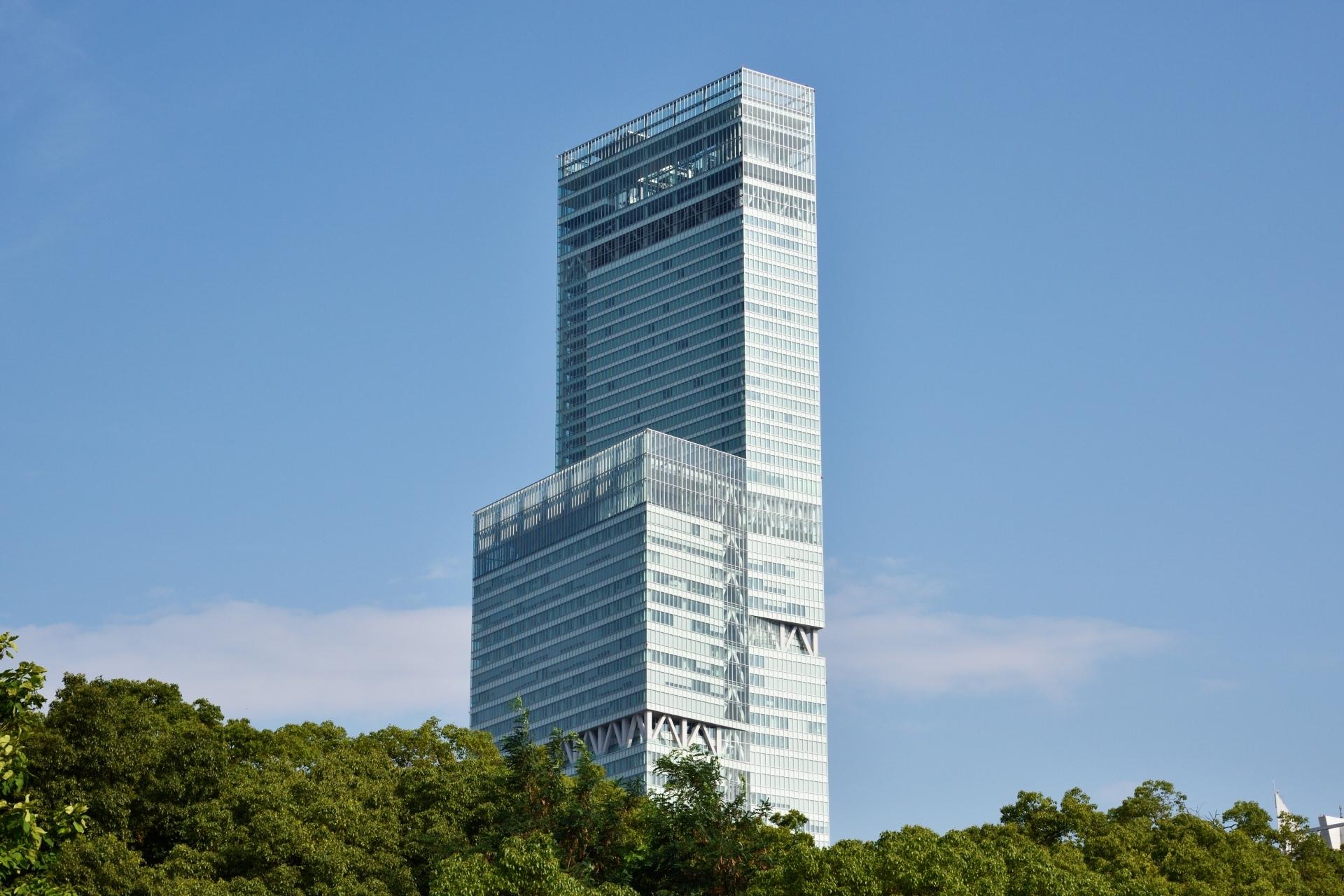 Osaka: Full-Day Private Tour by Luxury Vehicle