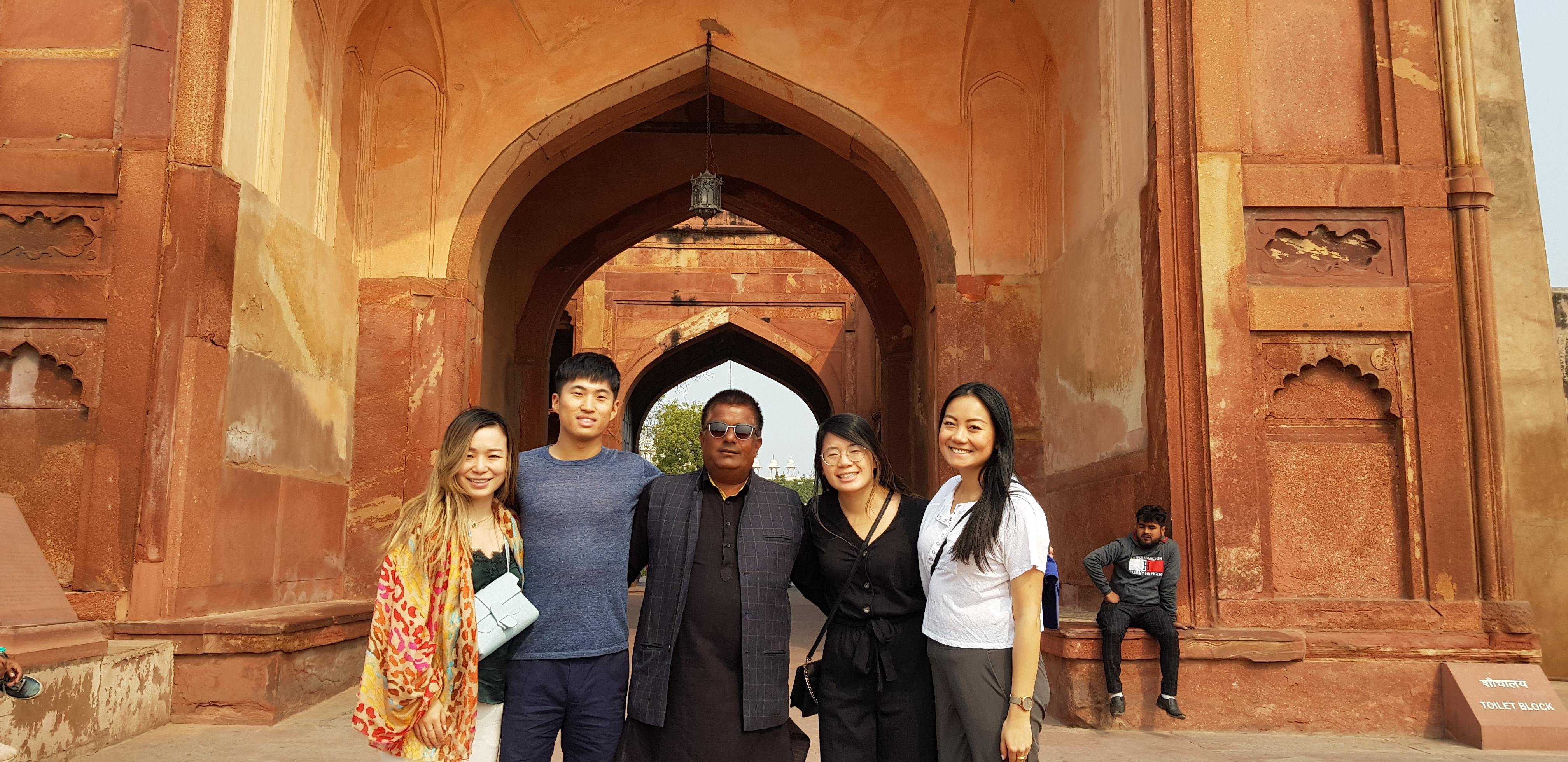 Delhi to Taj Mahal & Agra Fort: Express Train Day Tour
