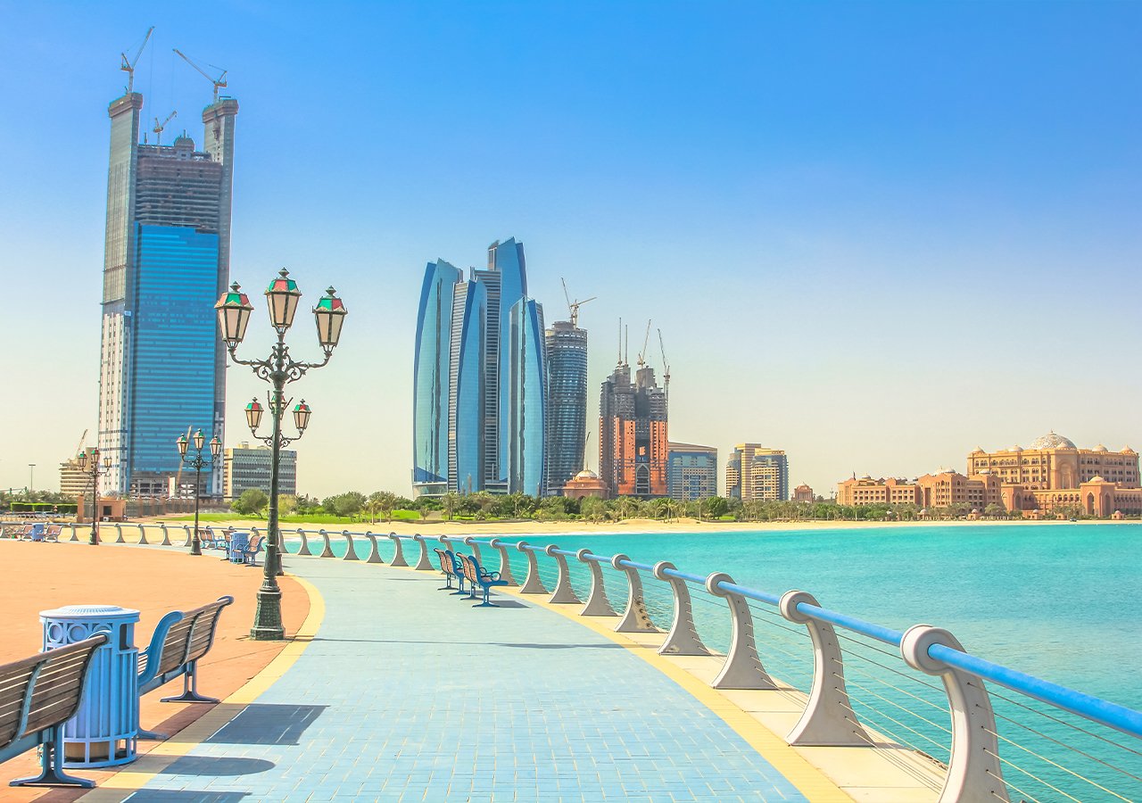 Abu Dhabi Day Trip from Dubai: Grand Mosque, Presidential Palace & More