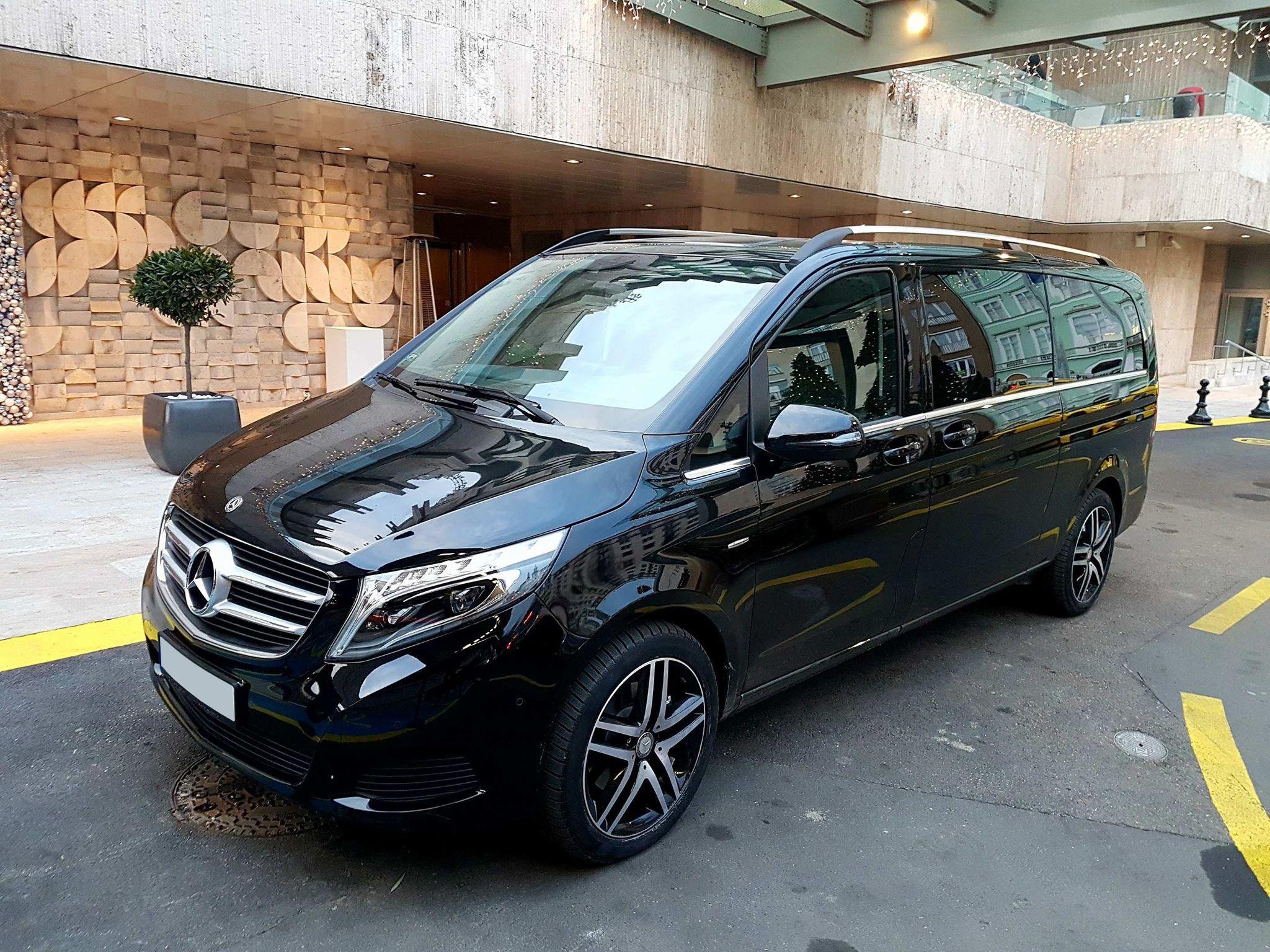 Private Luxury Airport Transfer – Mercedes V-Class