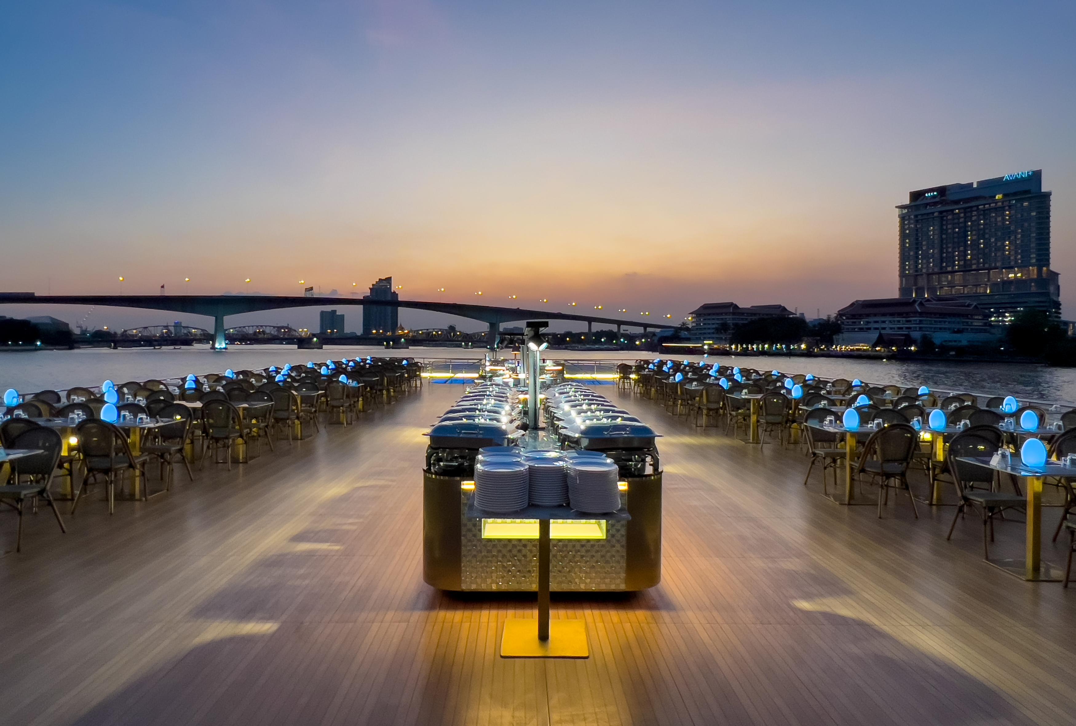 Bangkok: The Planet Sunset & Dinner River Cruise