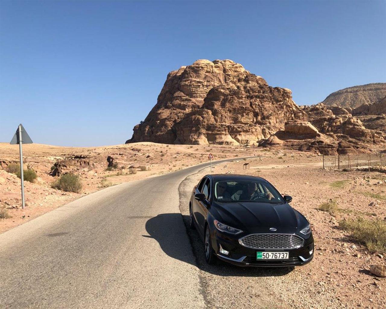 Private Airport Transfer: Amman to Wadi Rum Desert