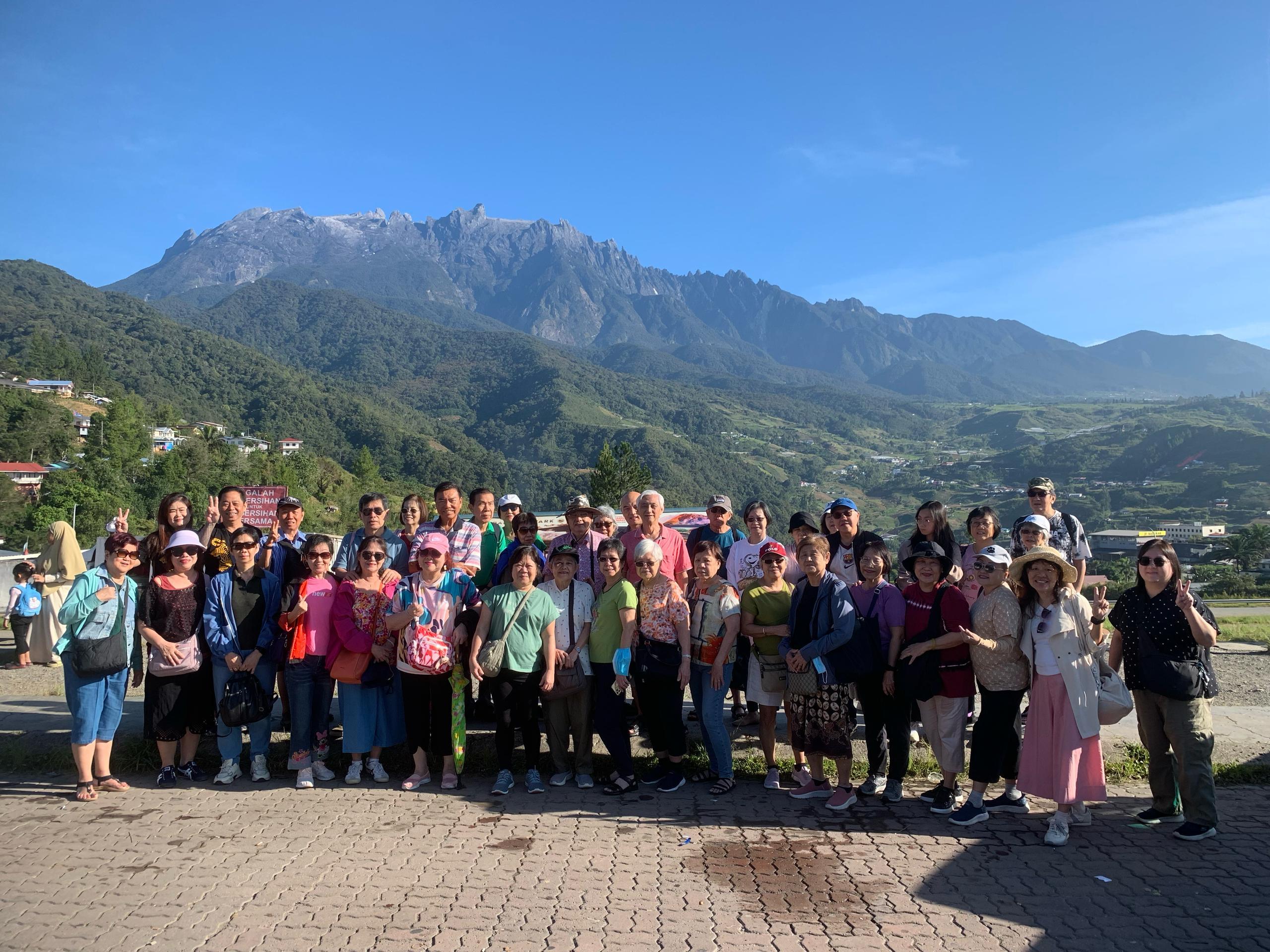 Sabah Day Trip: Poring Hot Springs, Desa Dairy Farm & Kinabalu Park