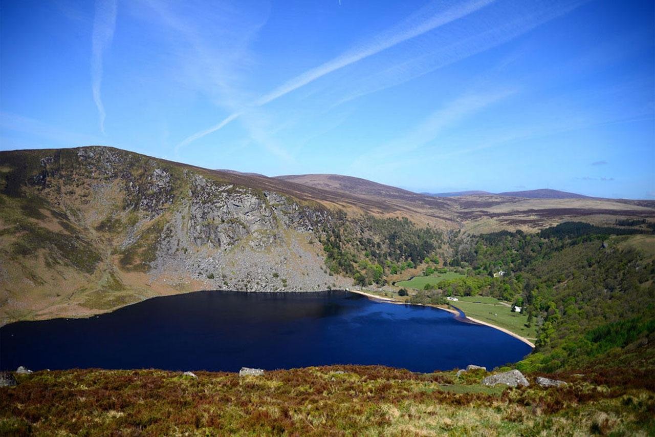 Wicklow Mountains, Powerscourt & Glendalough Day Tour from Dublin