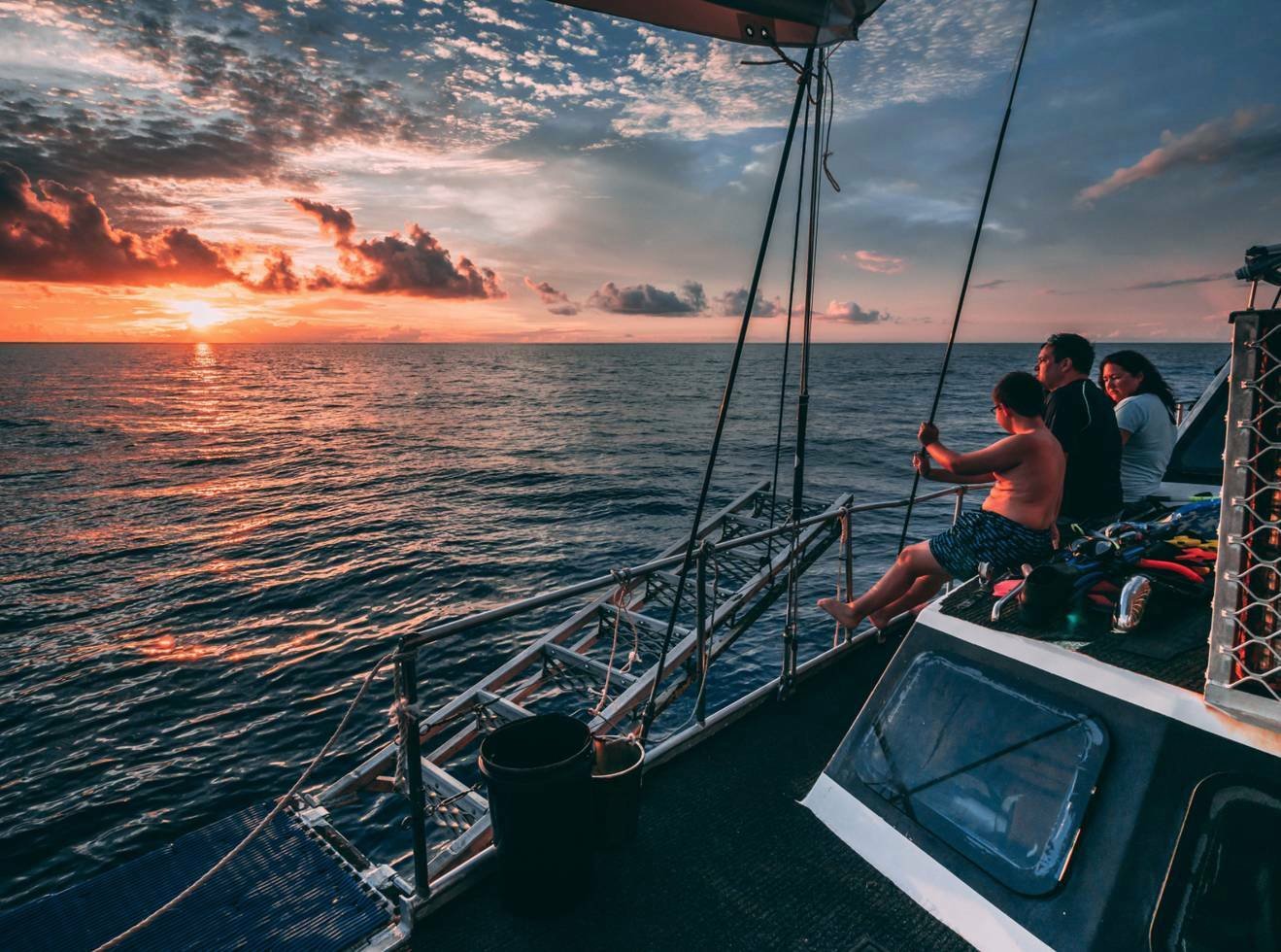 2-Day Great Barrier Reef Dive & Snorkel Adventure