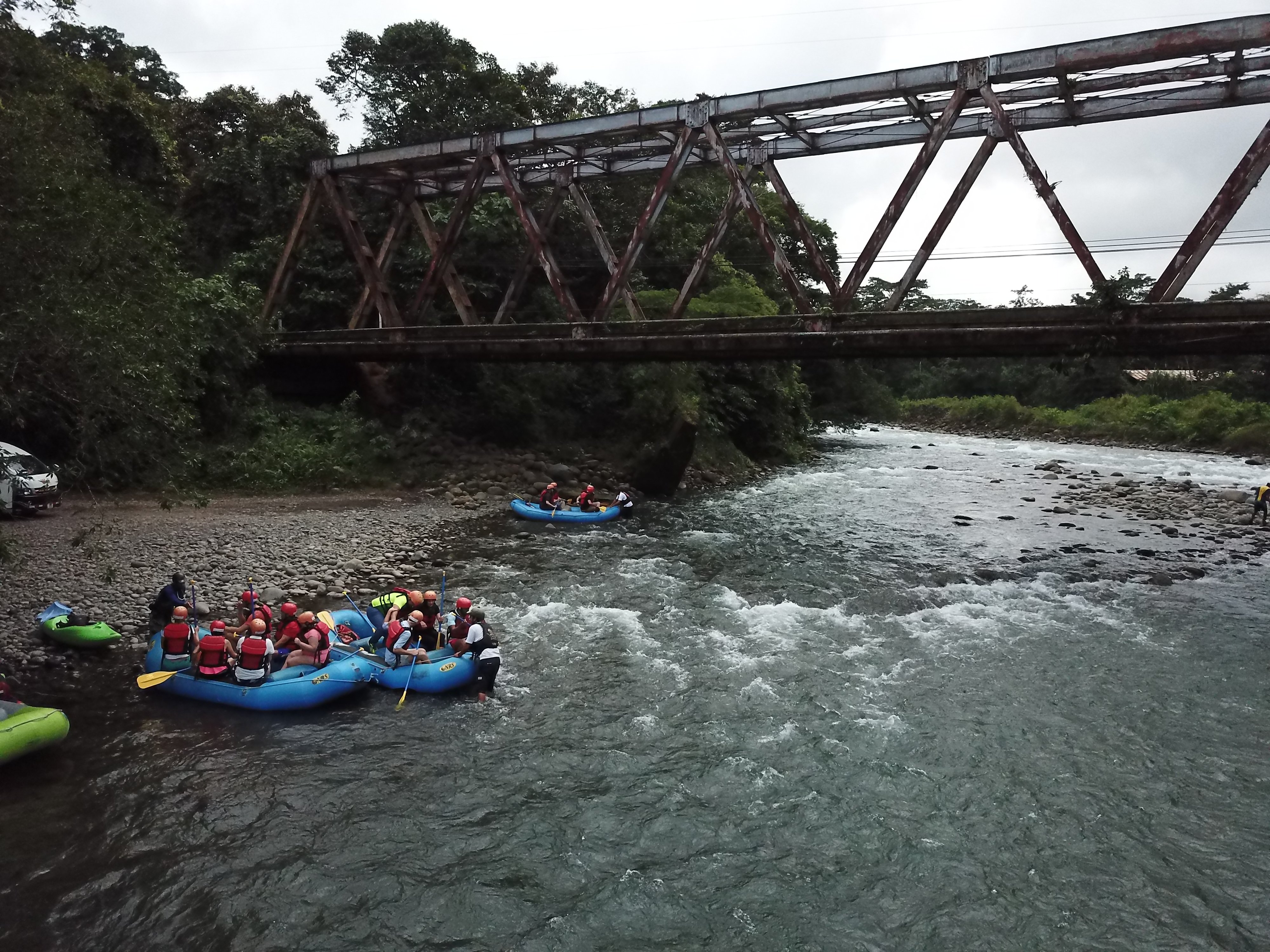 Costa Rica white water rafting on the Balsa and Pacuare rivers — rafting photo 3