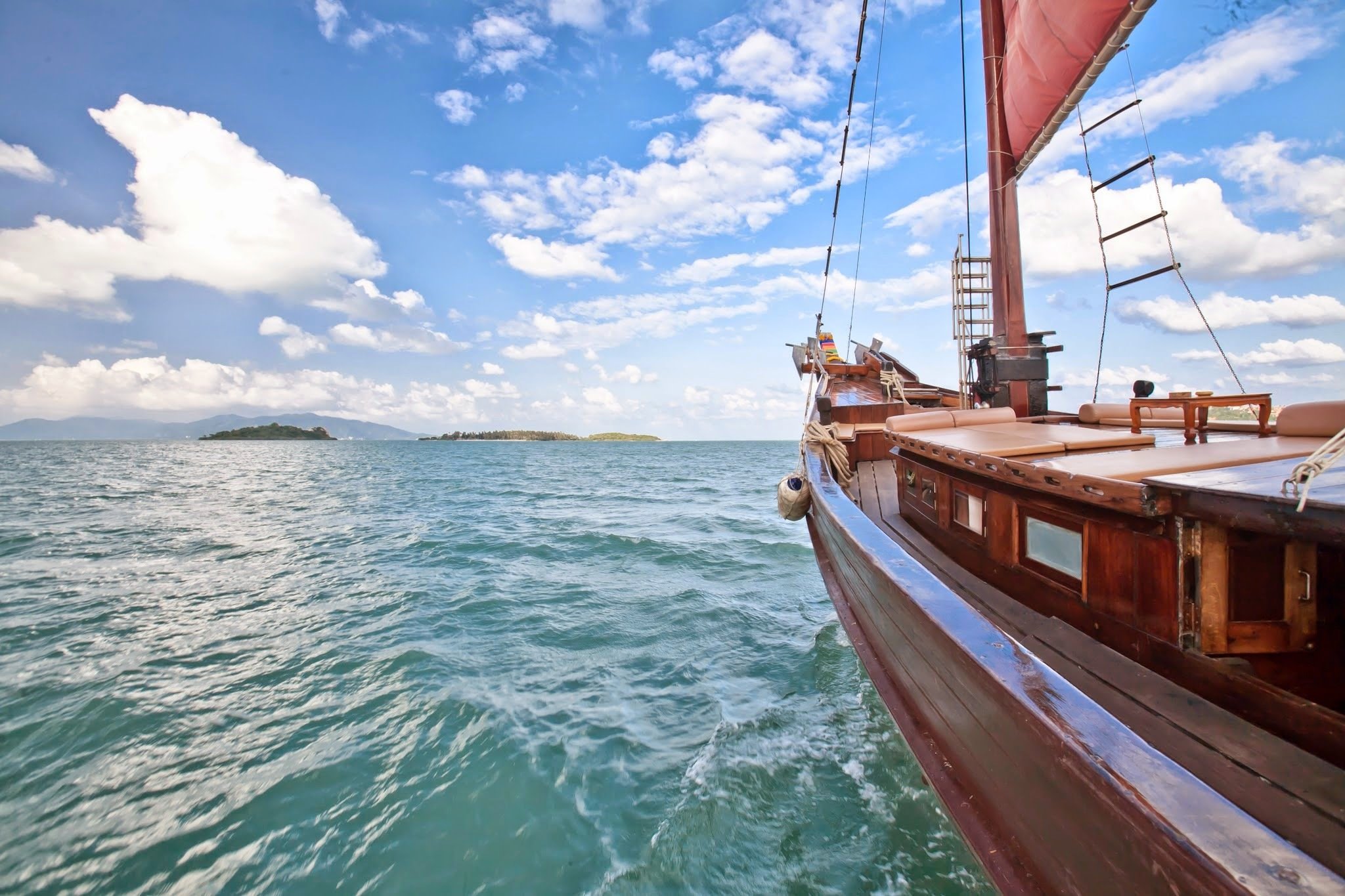 Full-Day Koh Phangan Sailing Cruise with Sunset