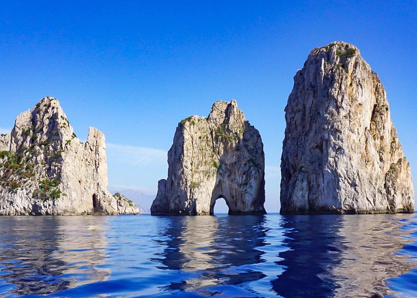 Capri Island Discovery: Hydrofoil & Coastal Boat Tour from Naples