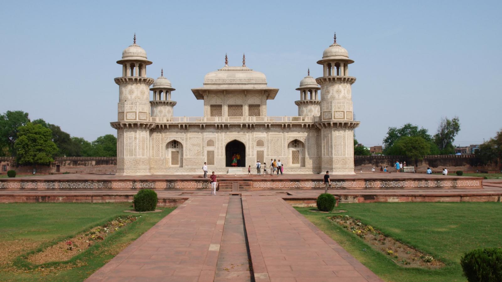 Delhi to Taj Mahal & Agra Fort: Express Train Day Tour